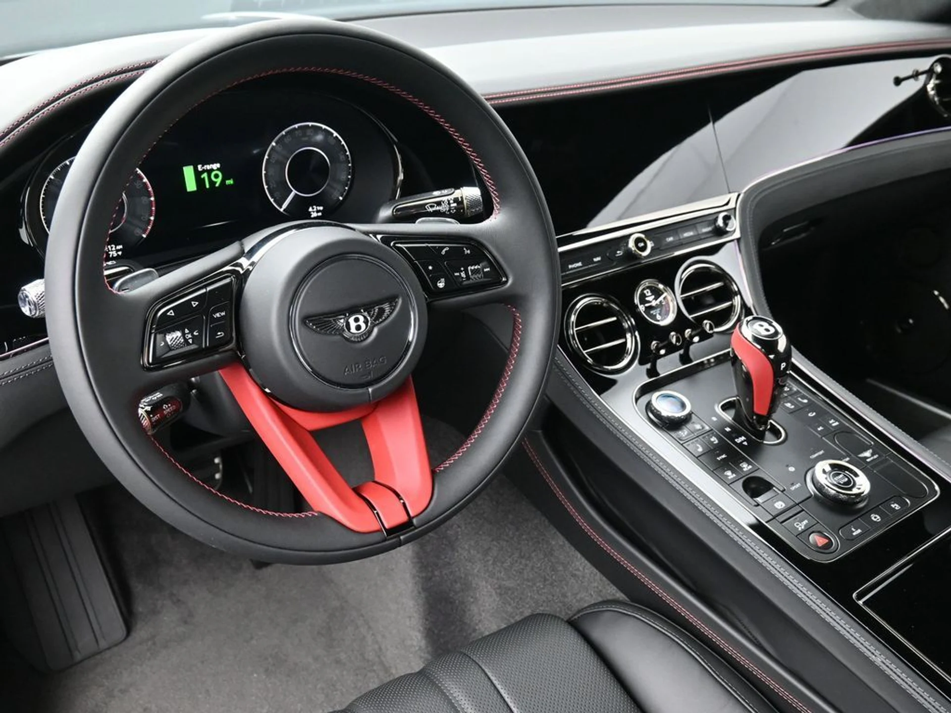 mph006_3165538445_569de913b05d6640859c32f33b63782bx_e9eb5d16d6