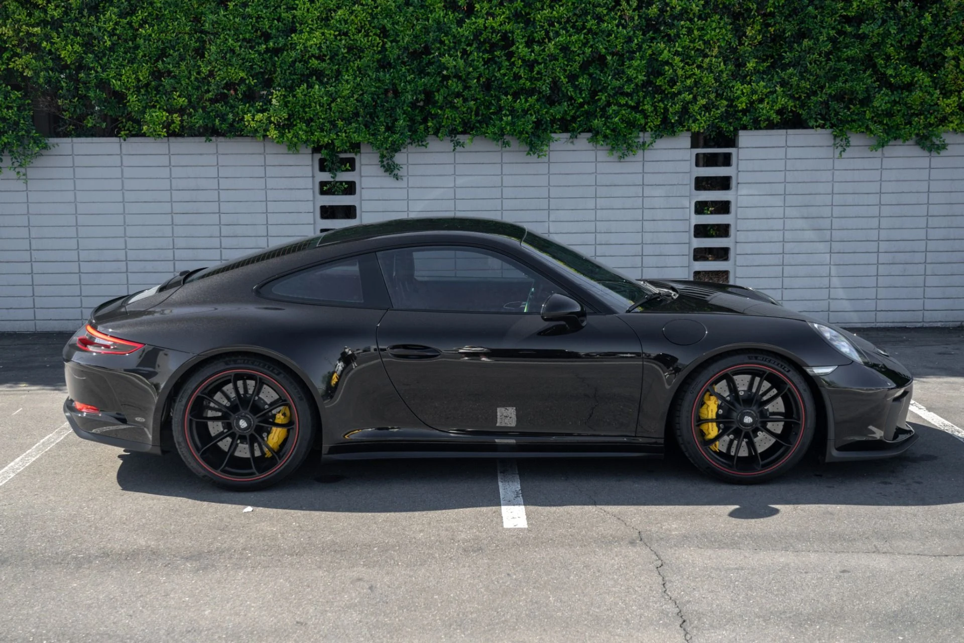 mph006_3170783709_Used_2019_Porsche_911_GT_3_Touring_1760739236_98fb5fe38a