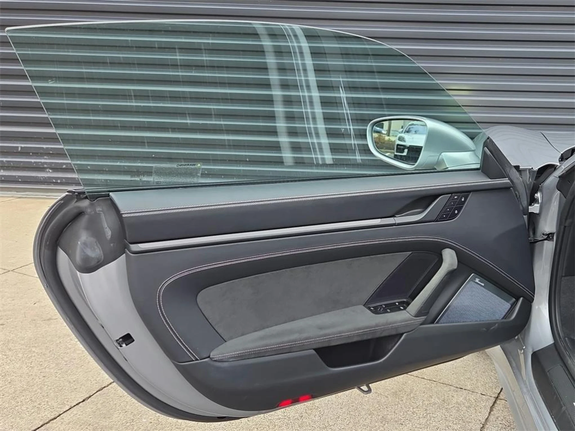 mph006_3171343058_3l_K6p66_Xc_Dp_Sec36_Jff_Efqq_RQQU_c5c485b17c