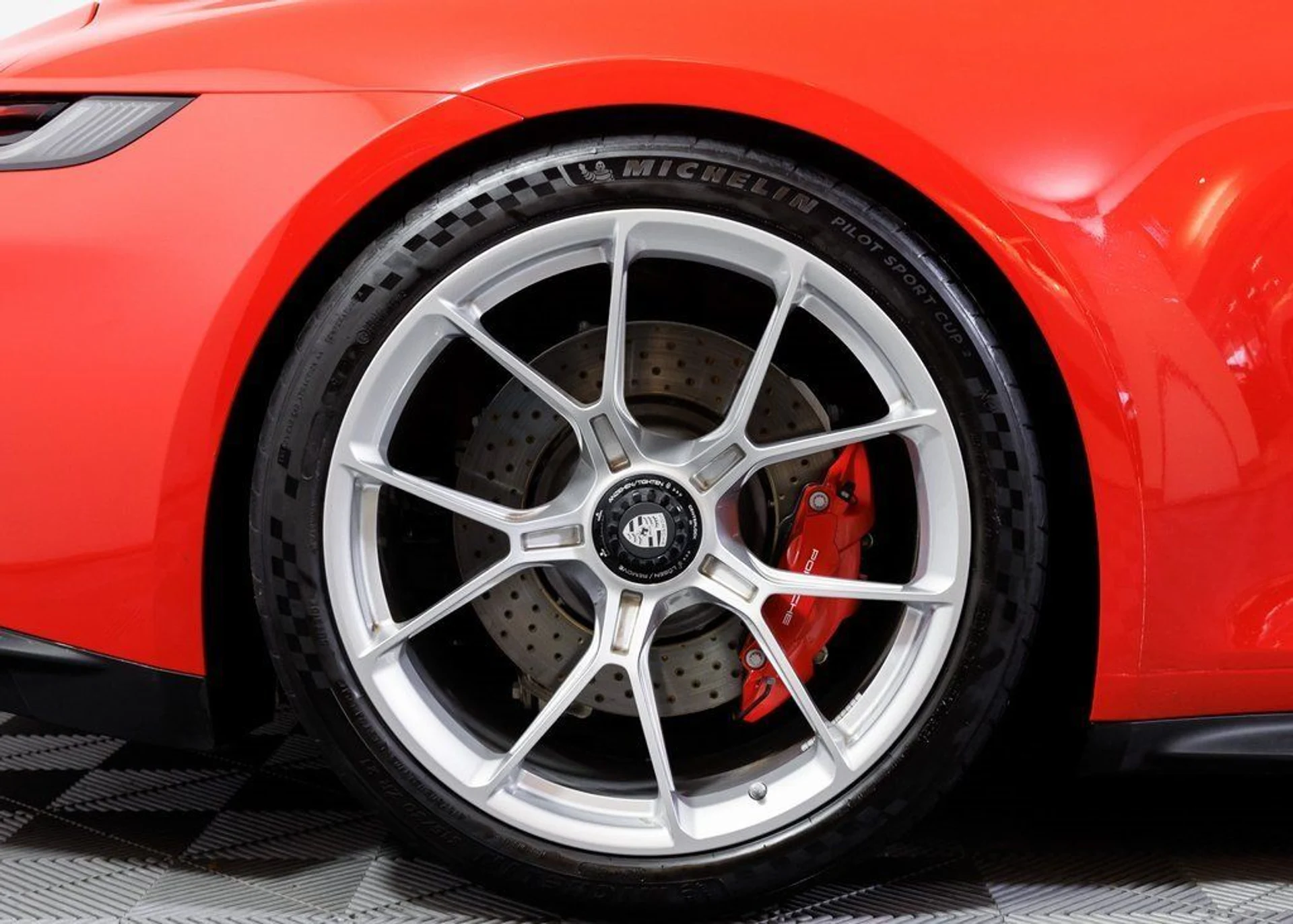 mph006_3180801637_39400c7b729e1526cf2330331dcd39c8_1938731a55