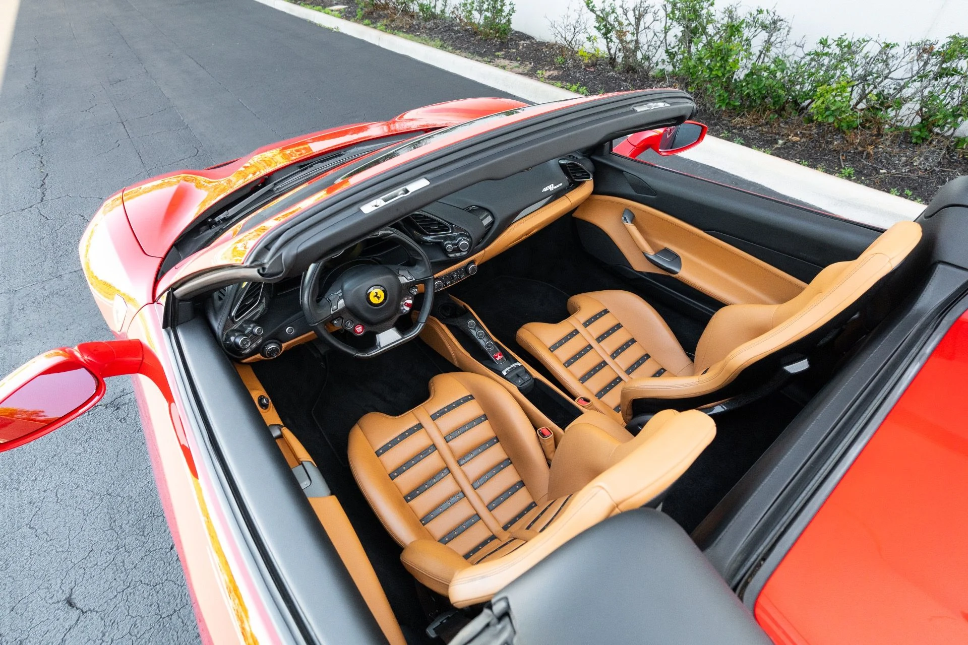 mph006_3181589570_Used_2017_Ferrari_488_Spider_1771886978_fe58e3ca1c