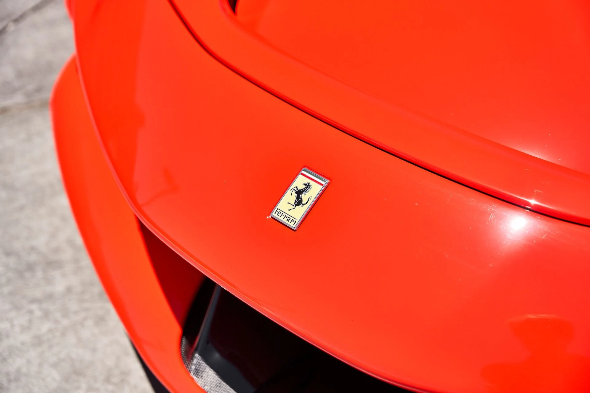 mph006_3189990467_Used_2023_Ferrari_SF_90_Spider_Base_1781118557_2cb464beda