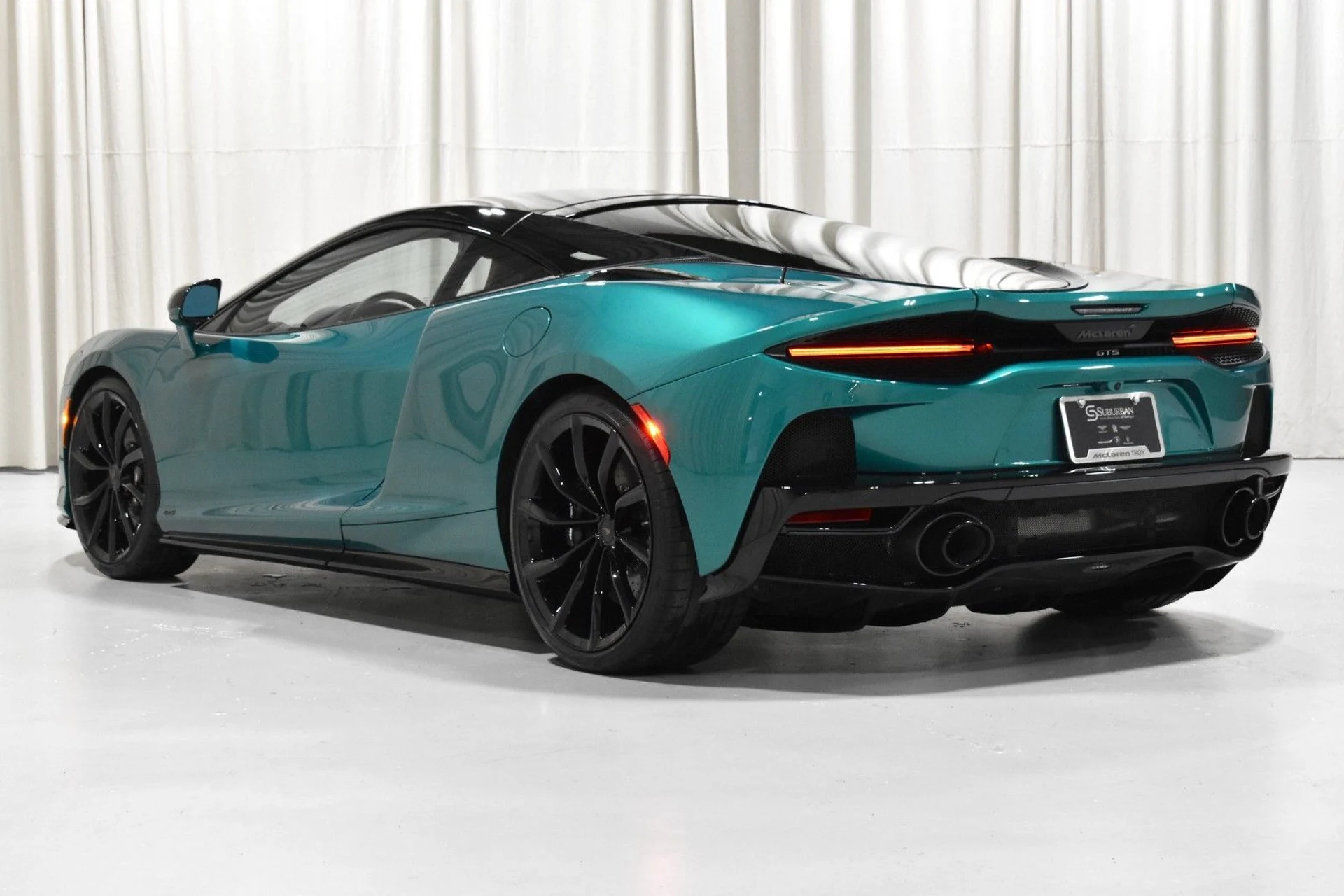mph006_3193691672_a0472abbe5744baba8dfa607befbe7b0x_a5d8785593