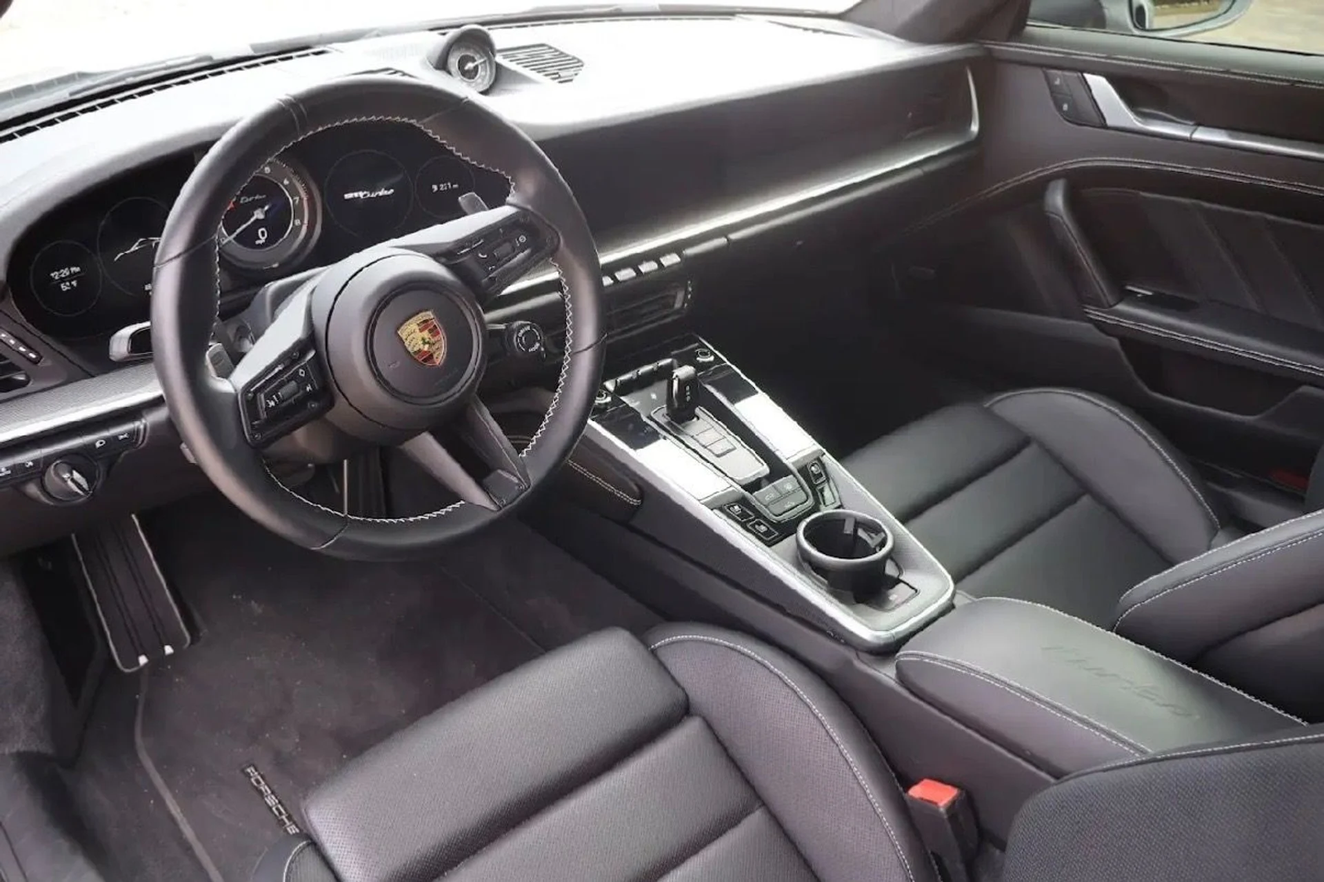 mph006_3200533986_Used_2022_Porsche_911_Turbo_1769627606_0d25931716