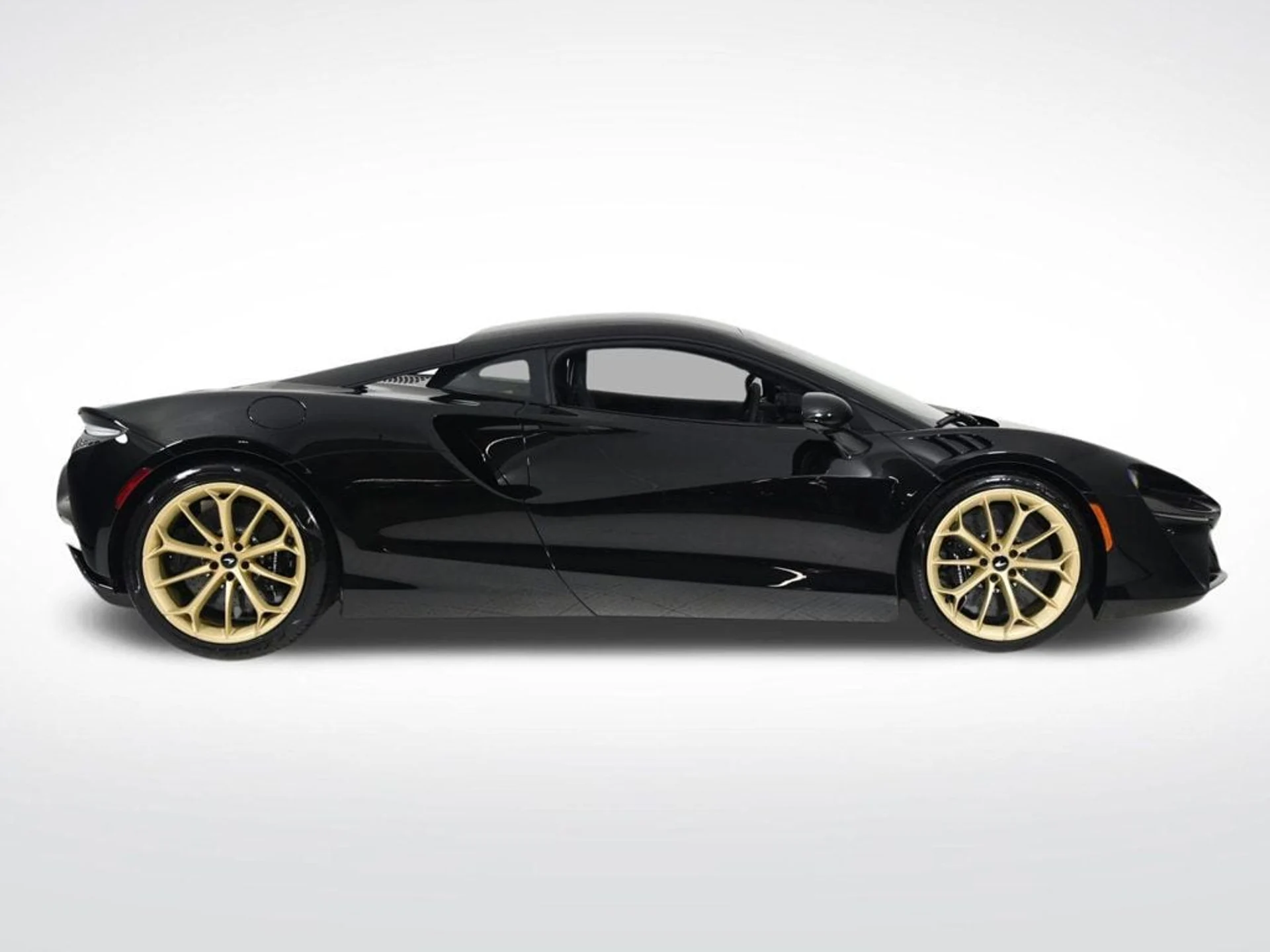 mph006_3207264484_new_2026_mclaren_artura_coupe_11350_22881220_6_1024_bbc649a3ba