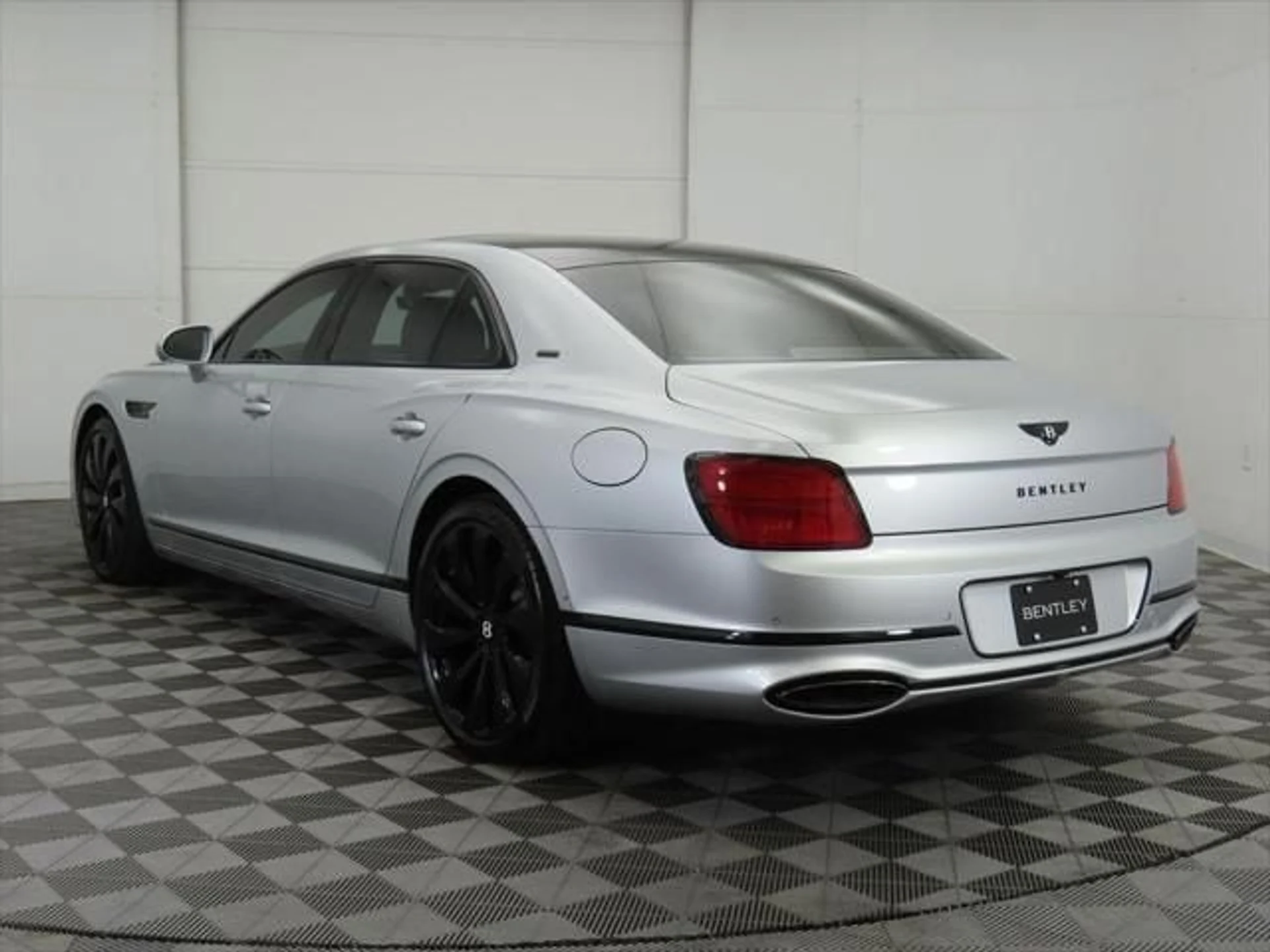 mph006_3209221580_used_2025_bentley_flying_spur_blackeditionsedan_8119_23021249_7_640_7e0a32c9d4