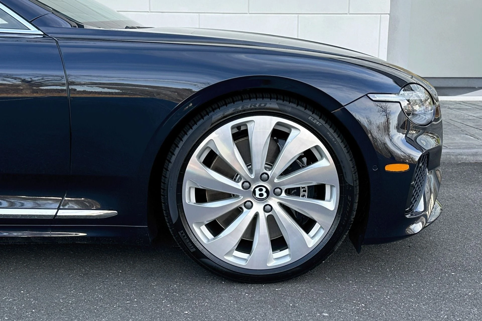 mph006_3214045115_Used_2026_Bentley_Continental_GT_GT_1784735972_1af0a1482a