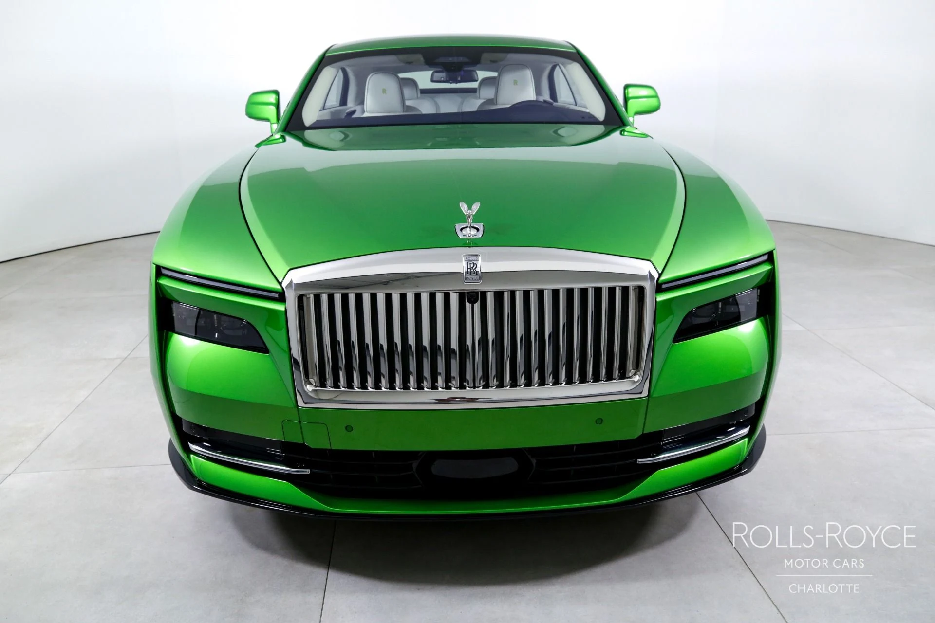 mph006_3214880614_Used_2024_Rolls_Royce_Spectre_1738086343_c3b4d9c5ba