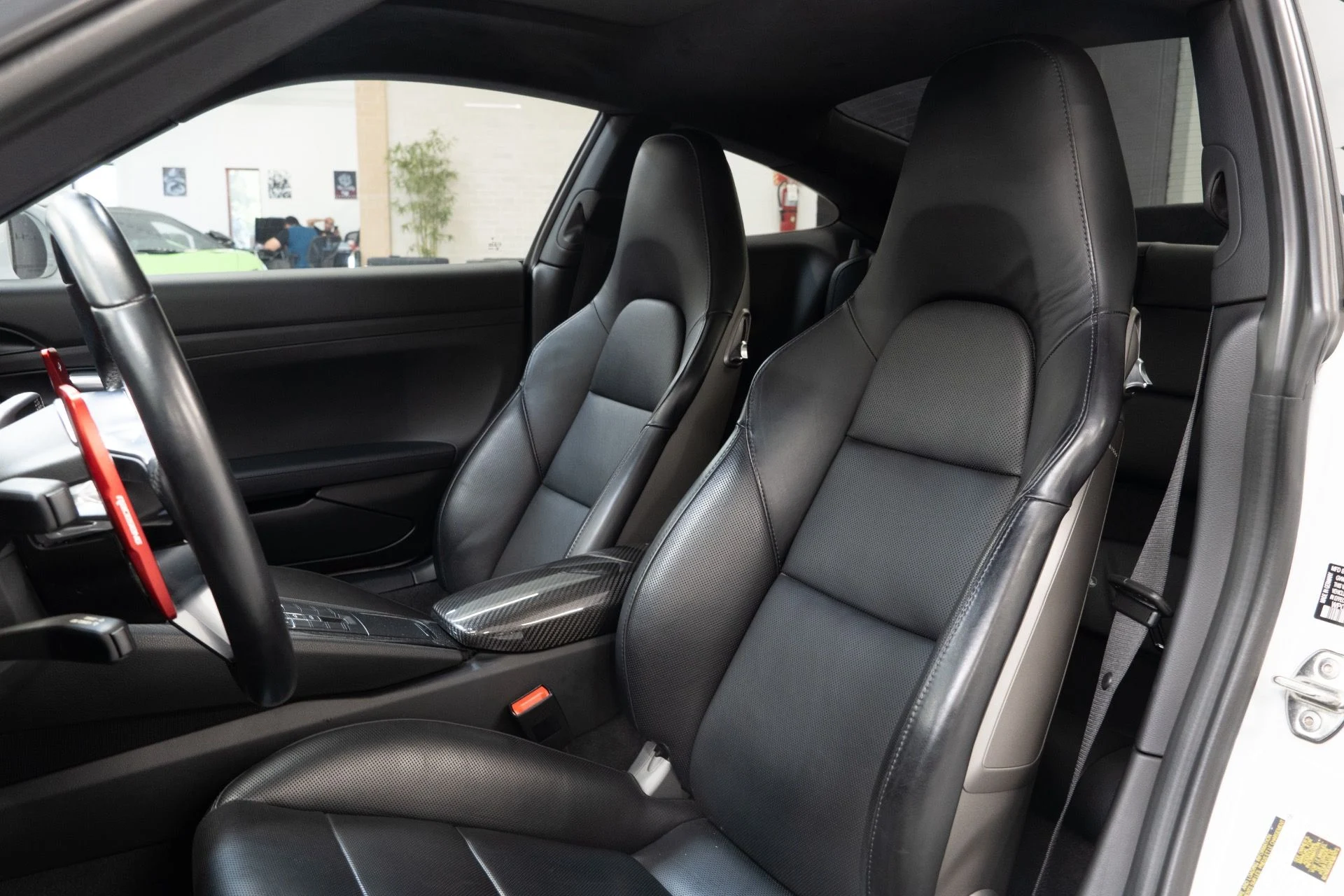 mph006_3222425604_Used_2017_Porsche_911_Carrera_S_1758055655_212c91b348