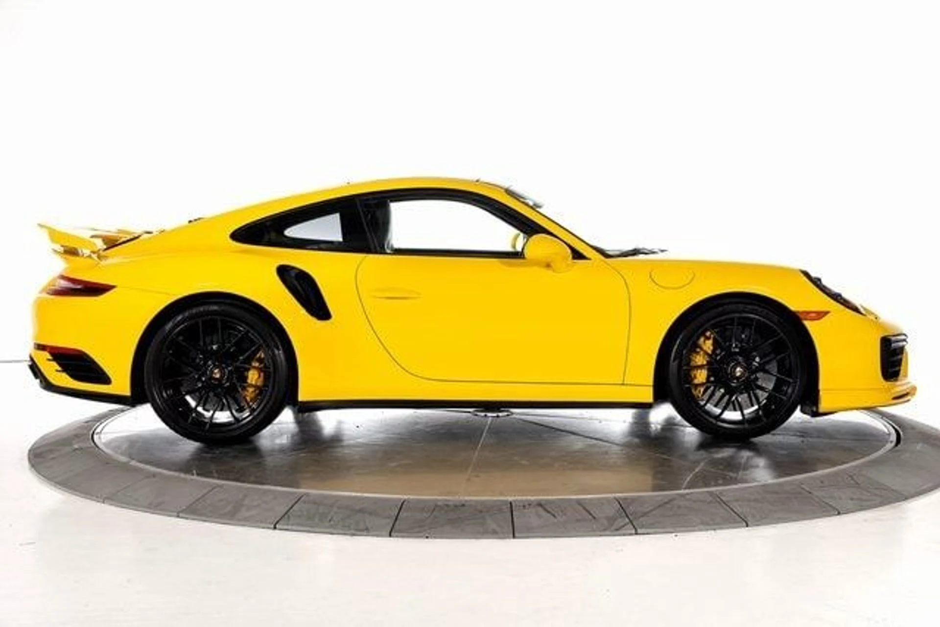 mph006_3225876950_f22ecaa69620fa2fb0e25e992bcf72f6x_781690ec73