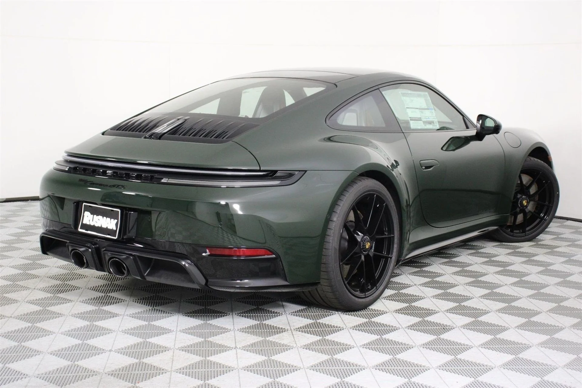 mph006_3240073993_9312f16371b1ee02cf85d8b464a3fa59_3456164297