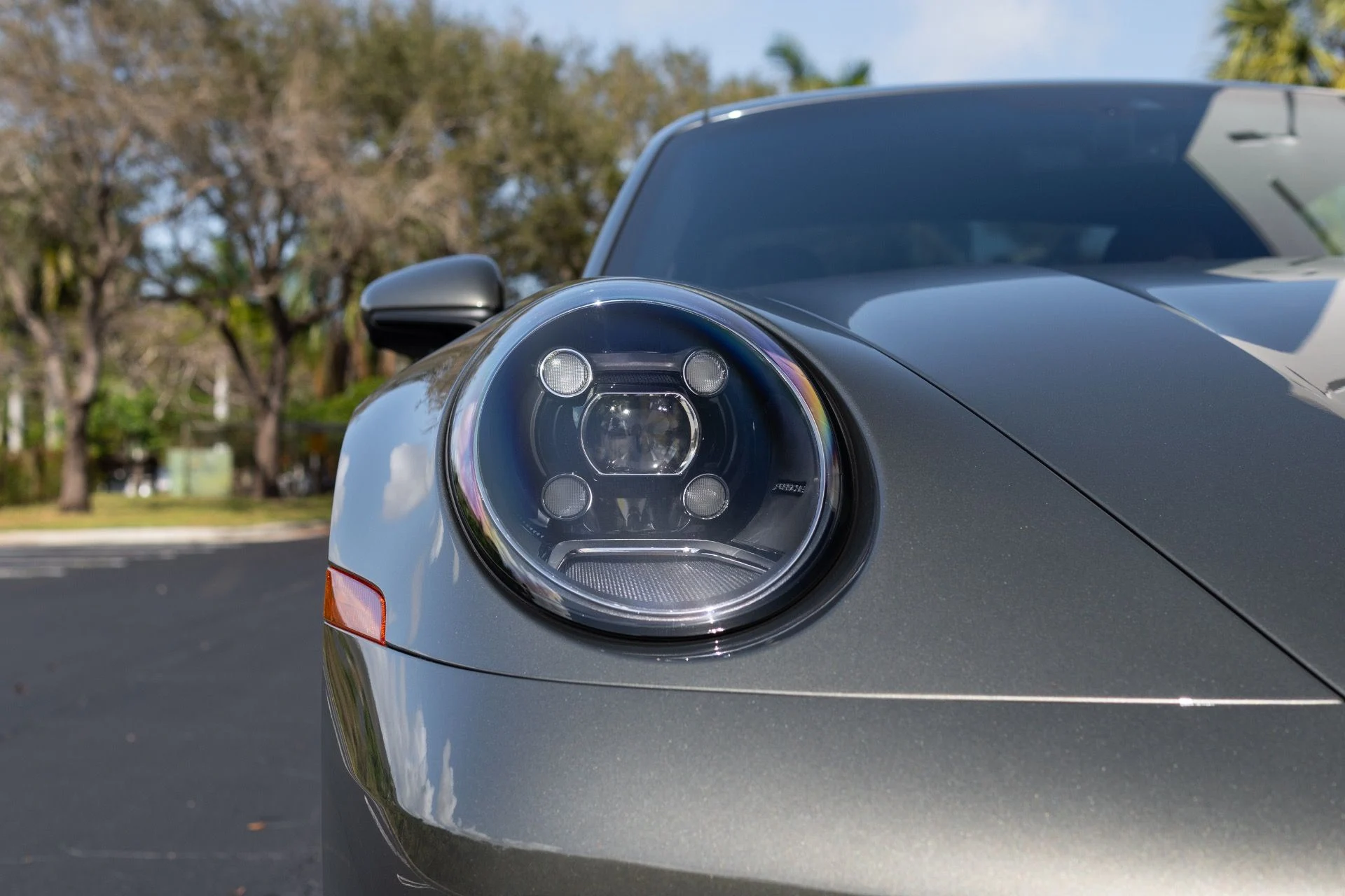 mph006_3244377284_Used_2024_Porsche_911_Carrera_1772817798_7700c409a3