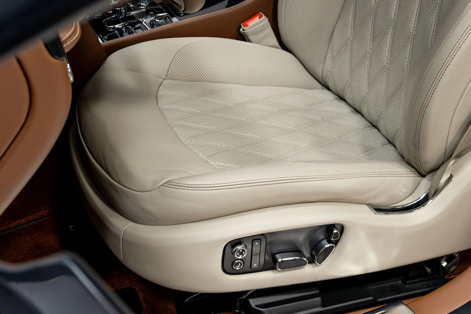 mph006_325718267_Used_2017_Bentley_Mulsanne_Speed_1775685979_9300c29ca4