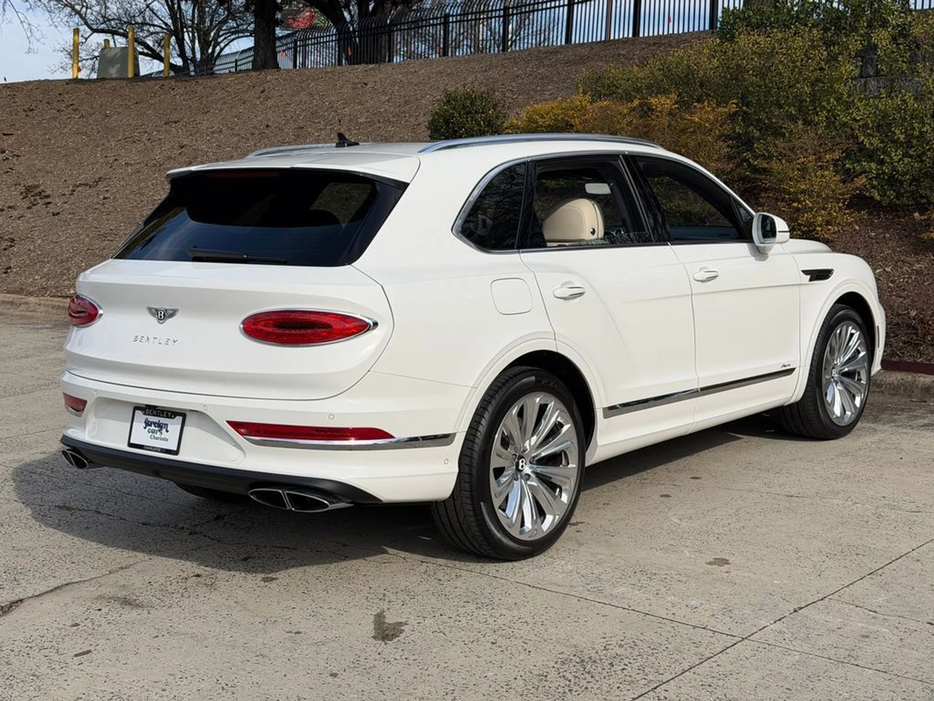 mph006_3260640213_6db8d769ec3541c2af25ca6983ae9c46_97e84580b4