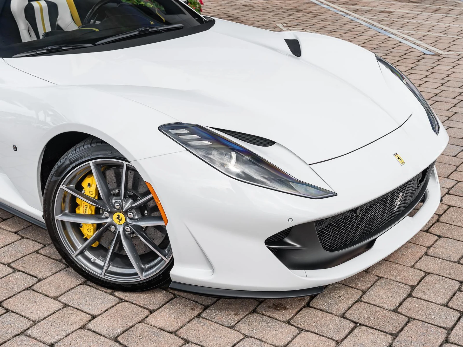 mph006_3264945644_Used_2021_Ferrari_812_GTS_1779998597_f25da8a5ef