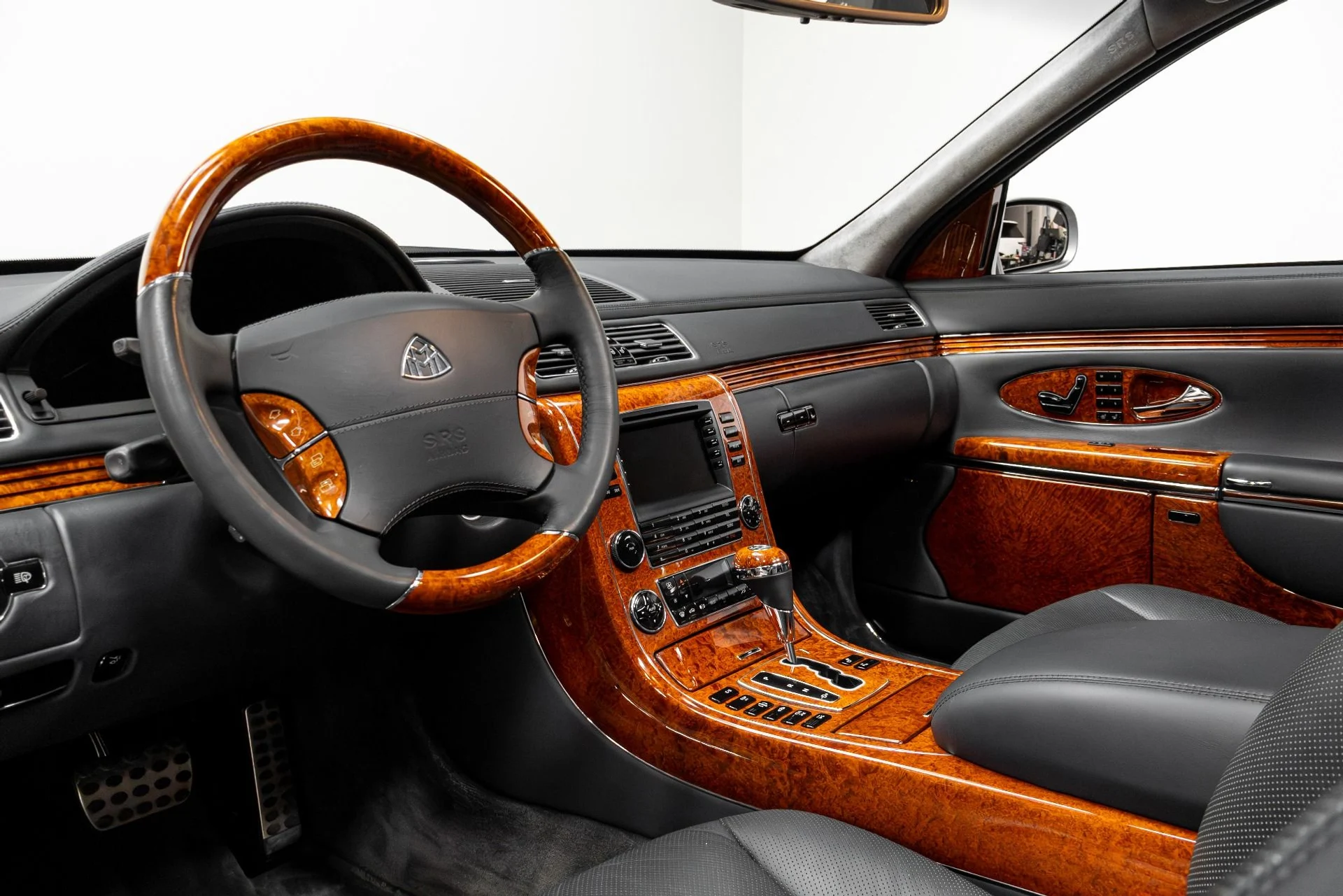 mph006_3265751546_Used_2004_Maybach_57_1769486757_47c00eeeff