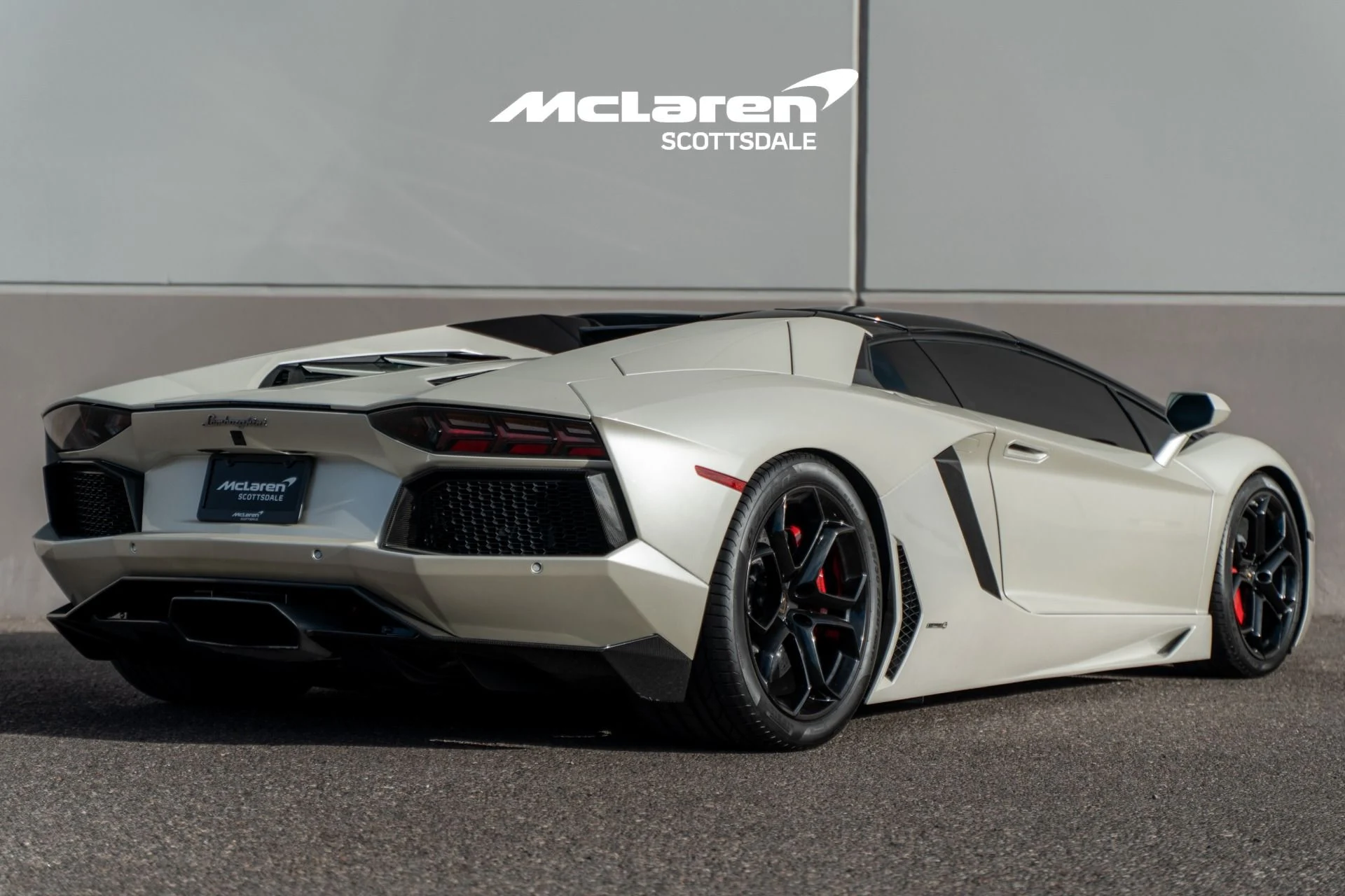 mph006_3265790159_Used_2015_LAMBORGHINI_AVENTADOR_LP_700_4_1771652889_866a00081b
