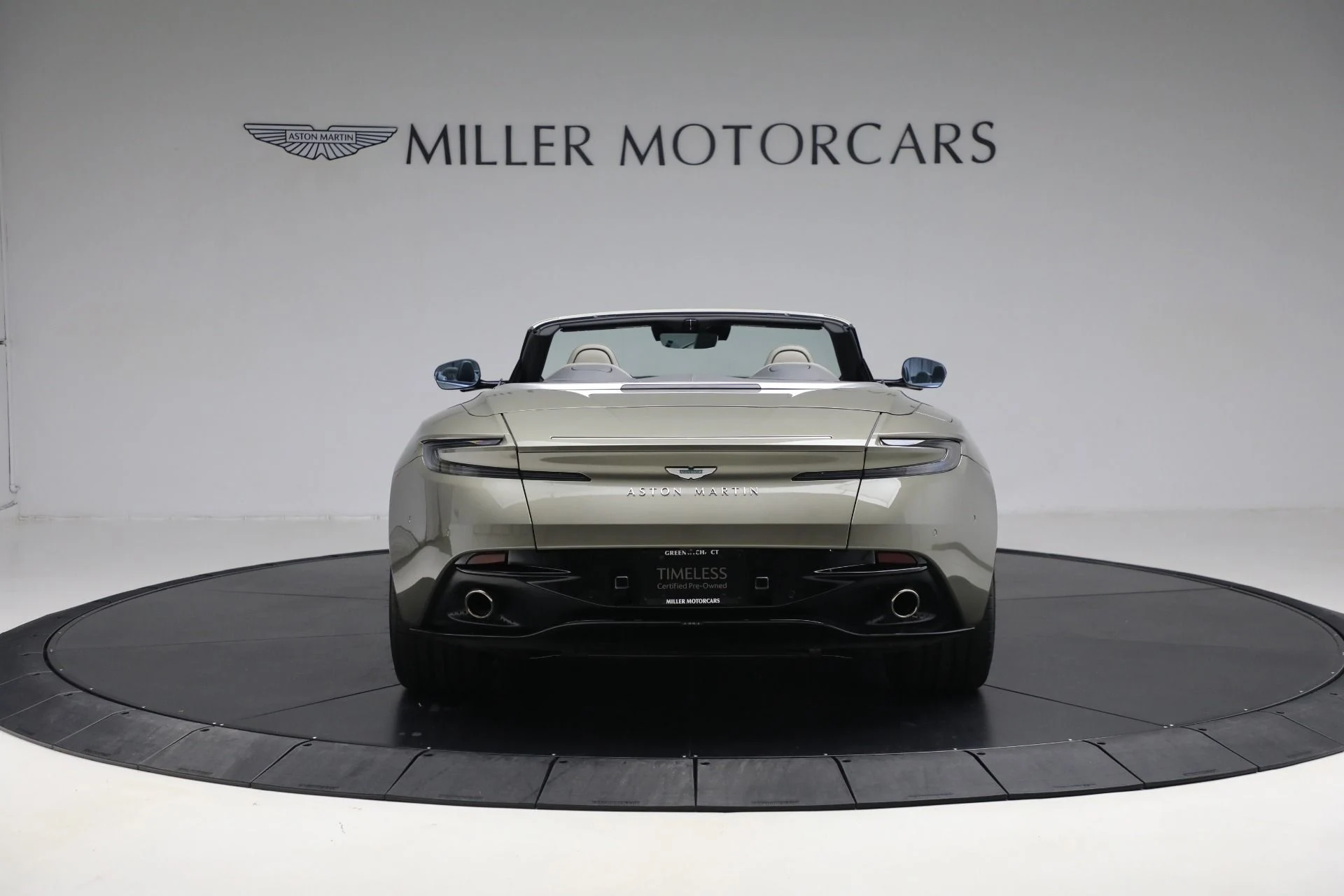 mph006_3268467743_New_2024_Aston_Martin_DB_12_Volante_229c054286