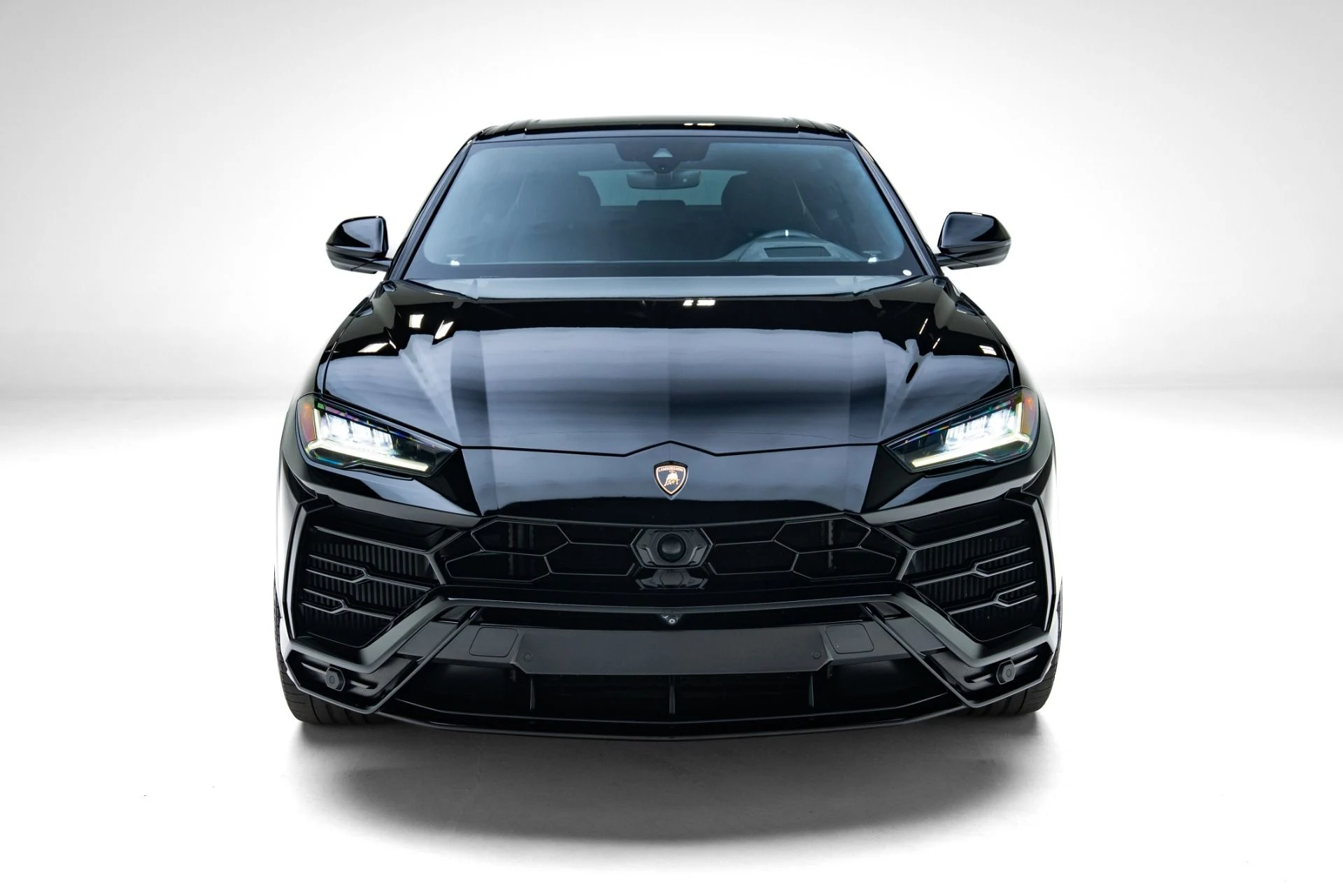 mph006_327995413_Used_2019_Lamborghini_Urus_1778703309_d3dcc74b04