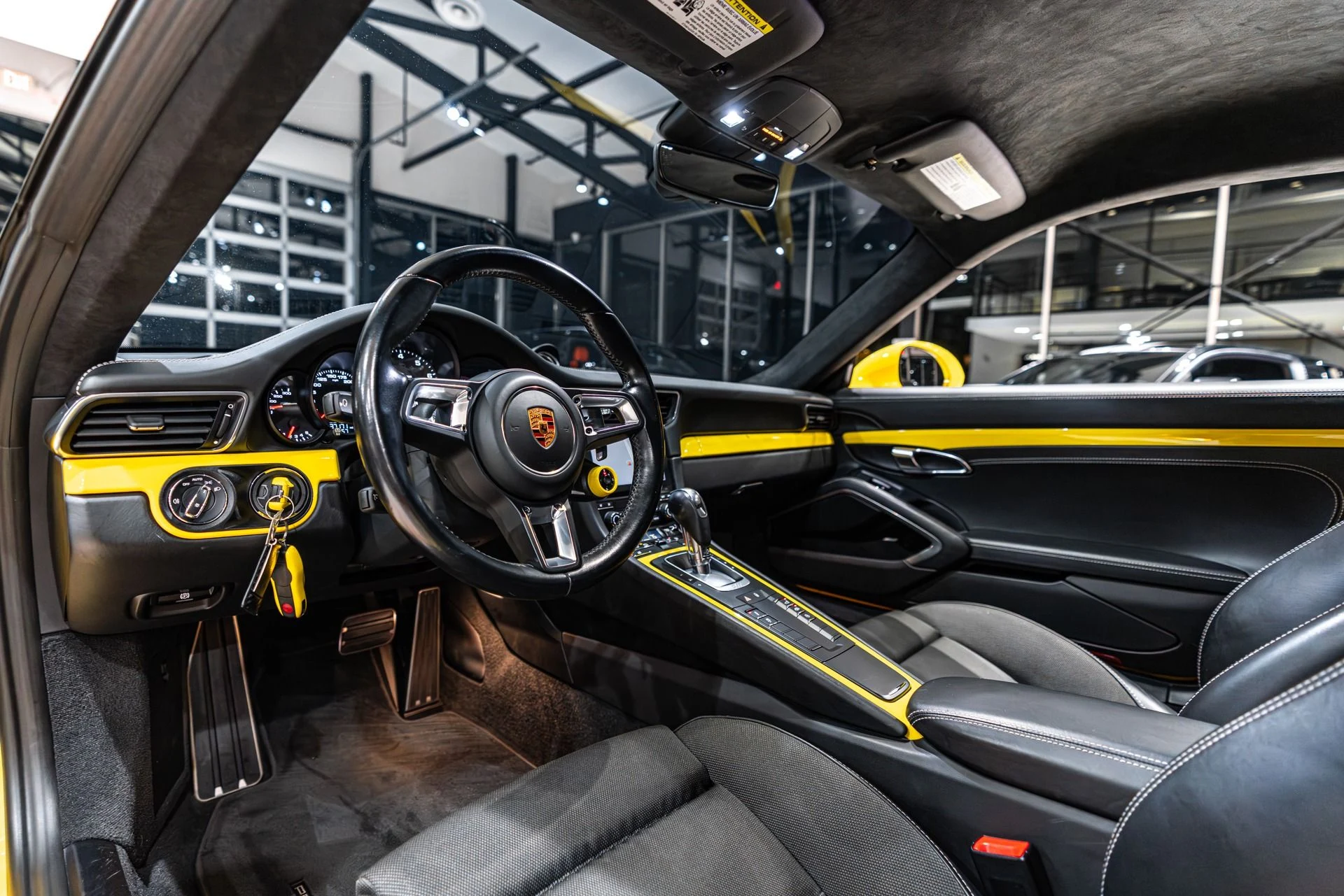 mph006_3282252160_13056_p7_l_4f70367b31