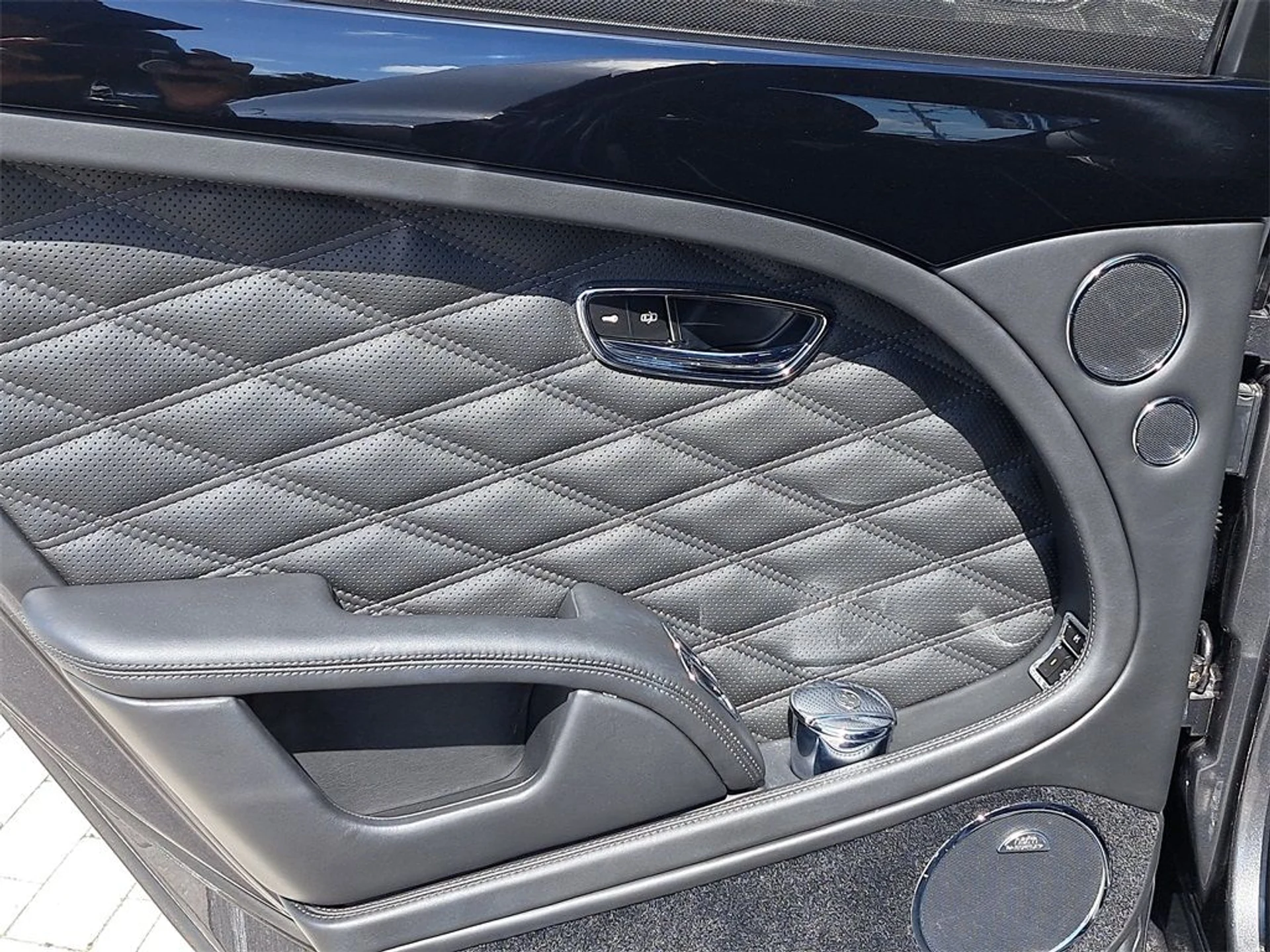 mph006_3282924642_f069066788120201be268b2110e4f4c5_c26b672fc9