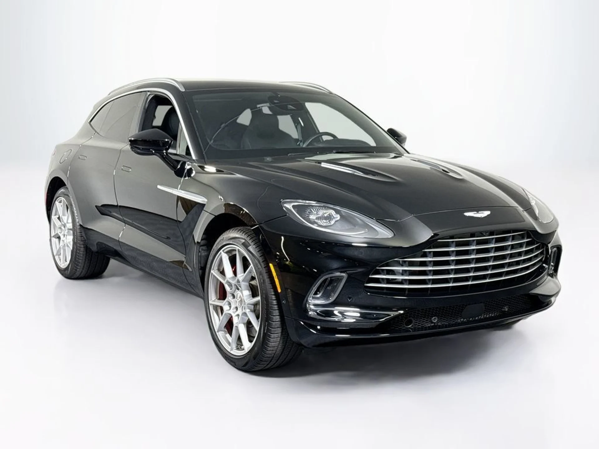 mph006_328378418_used_2024_aston_martin_dbx_550_11350_23055053_7_1024_746b371079