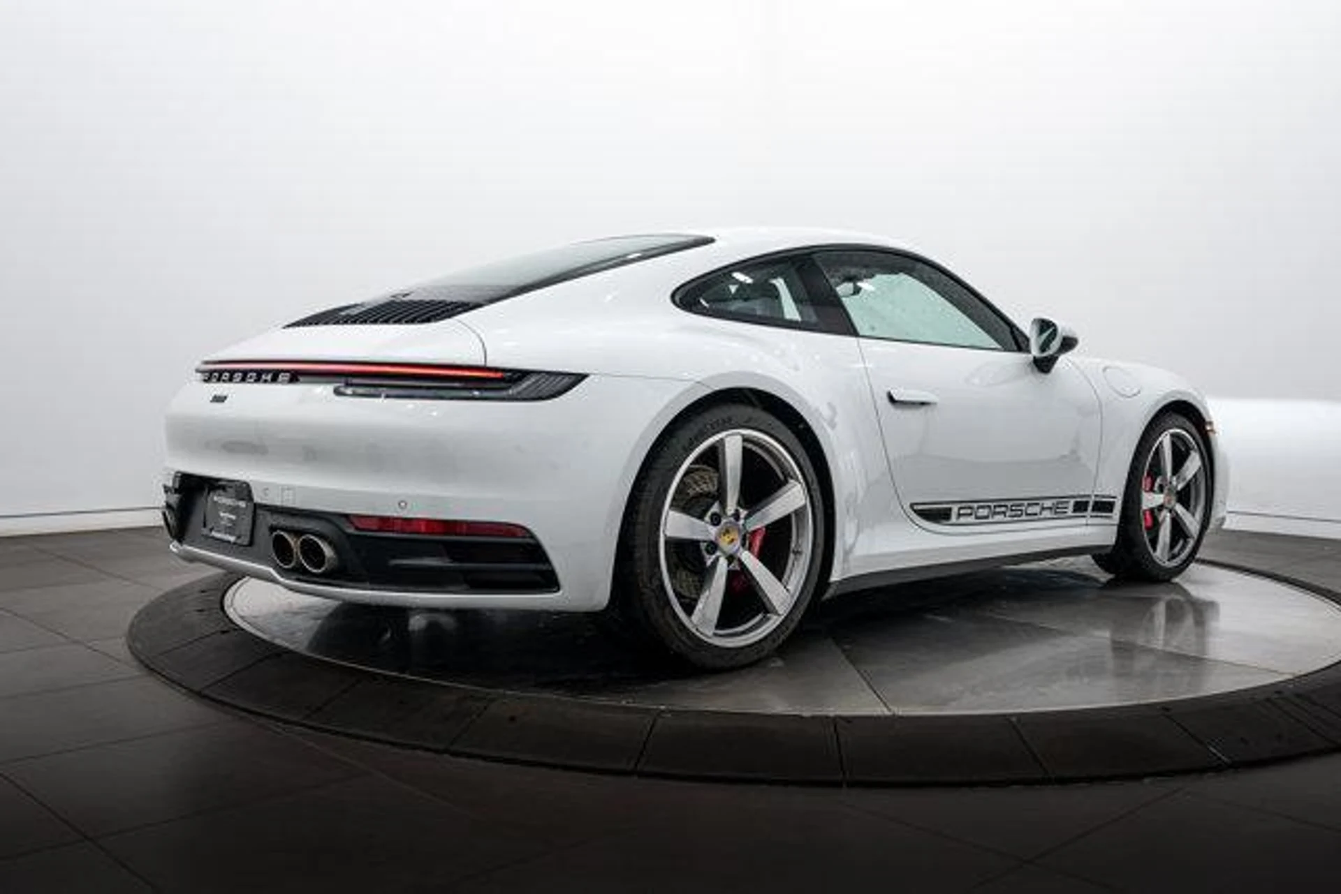 mph006_3286654921_1_BK_Mn_Lixm_BVE_5_M99qr_HIVE_7_Ay_XA_c662a793f4