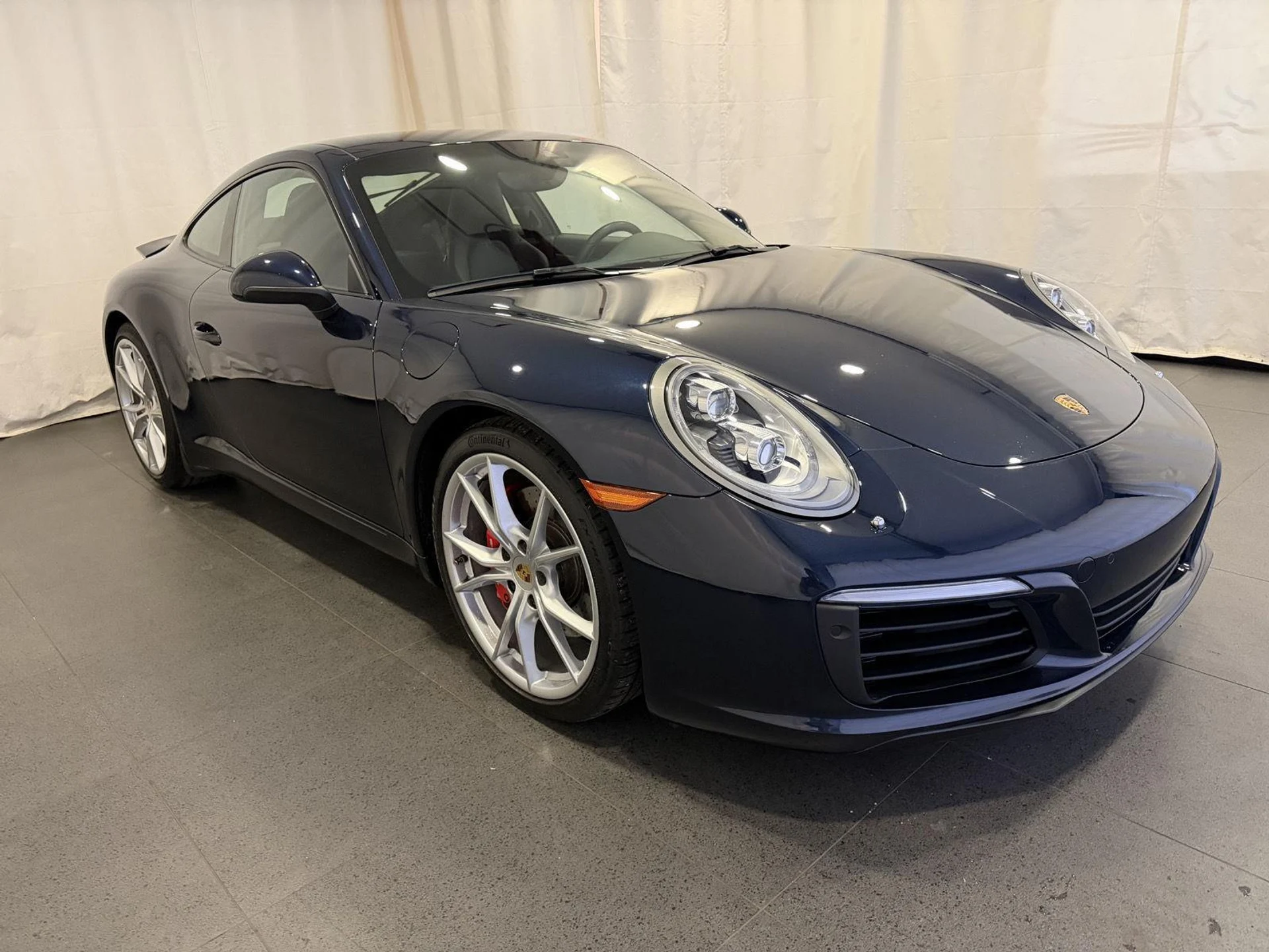 mph006_328830050_79234d00032d09f1a7a38e384db2d2f6x_d1e18a2440