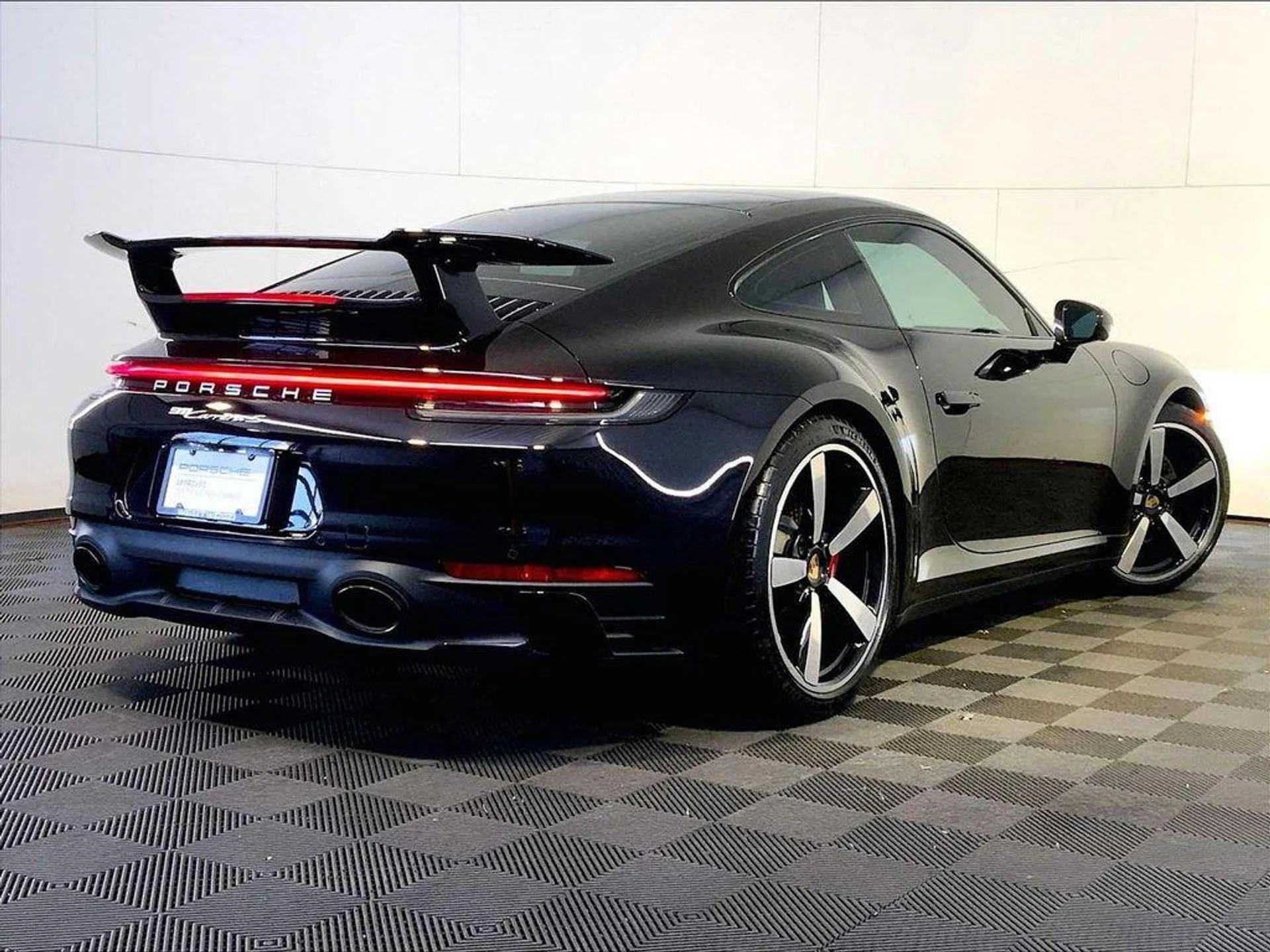 mph006_3290799200_s_GX_c_Ruph_Kyl82t_F_RMT_17_R_R_Jg_40f7208c81