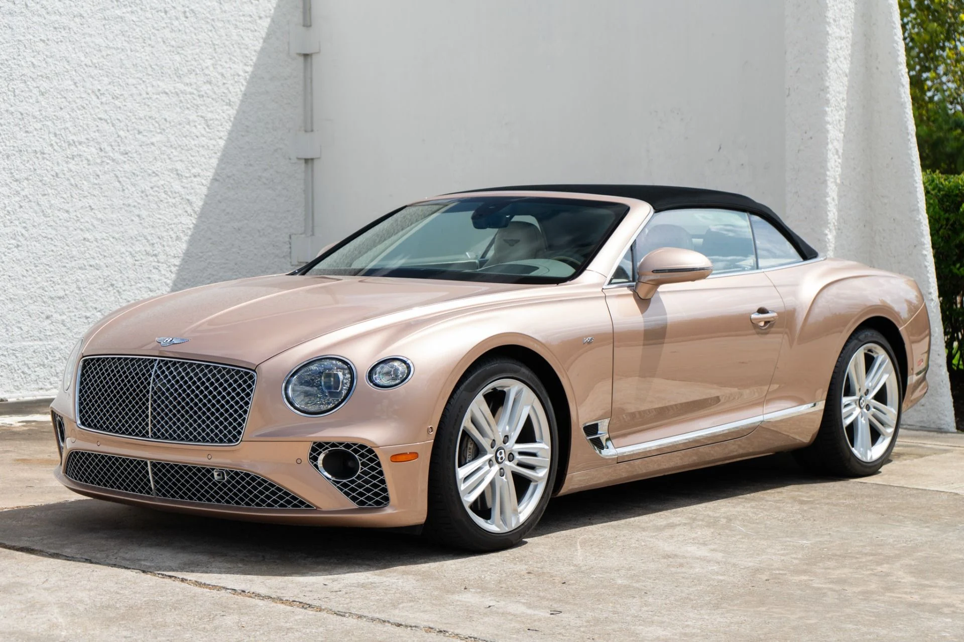 mph006_3301291468_Used_2022_Bentley_Continental_GTC_V8_1789509721_99f79adbac