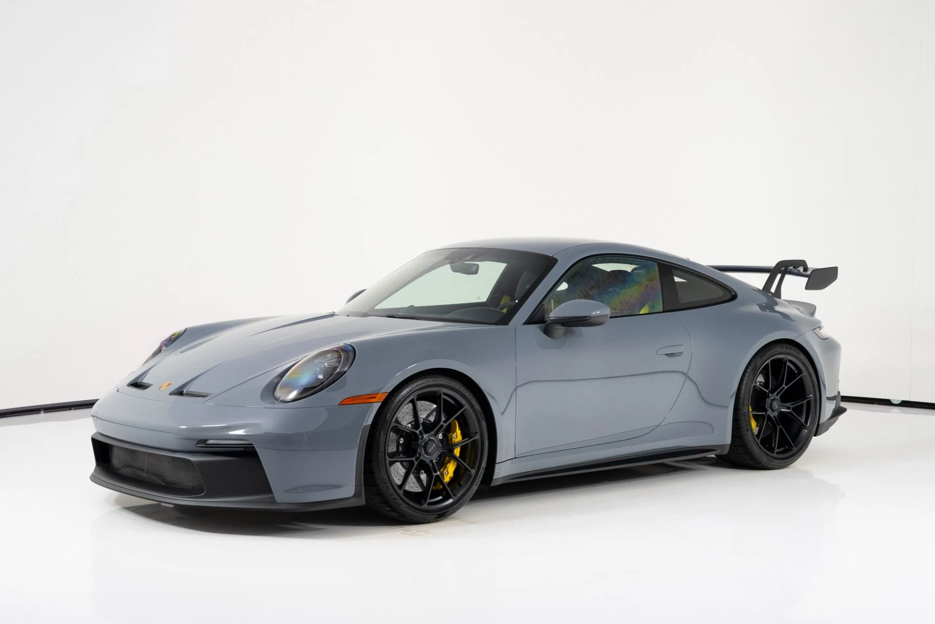 mph006_3301595556_Used_2024_Porsche_911_GT_3_1754693112_d1744c9a86