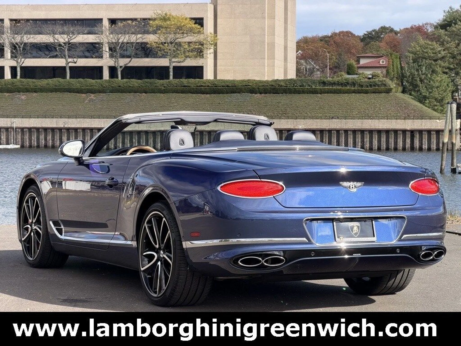 mph006_3301993795_3d6de325cab2fc170bb320d35b8a214fx_a8aec0cf3c