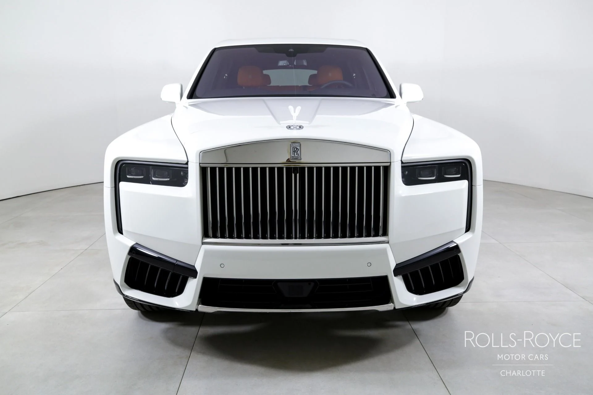 mph006_3303757359_Used_2025_Rolls_Royce_Cullinan_1745265195_da86605325