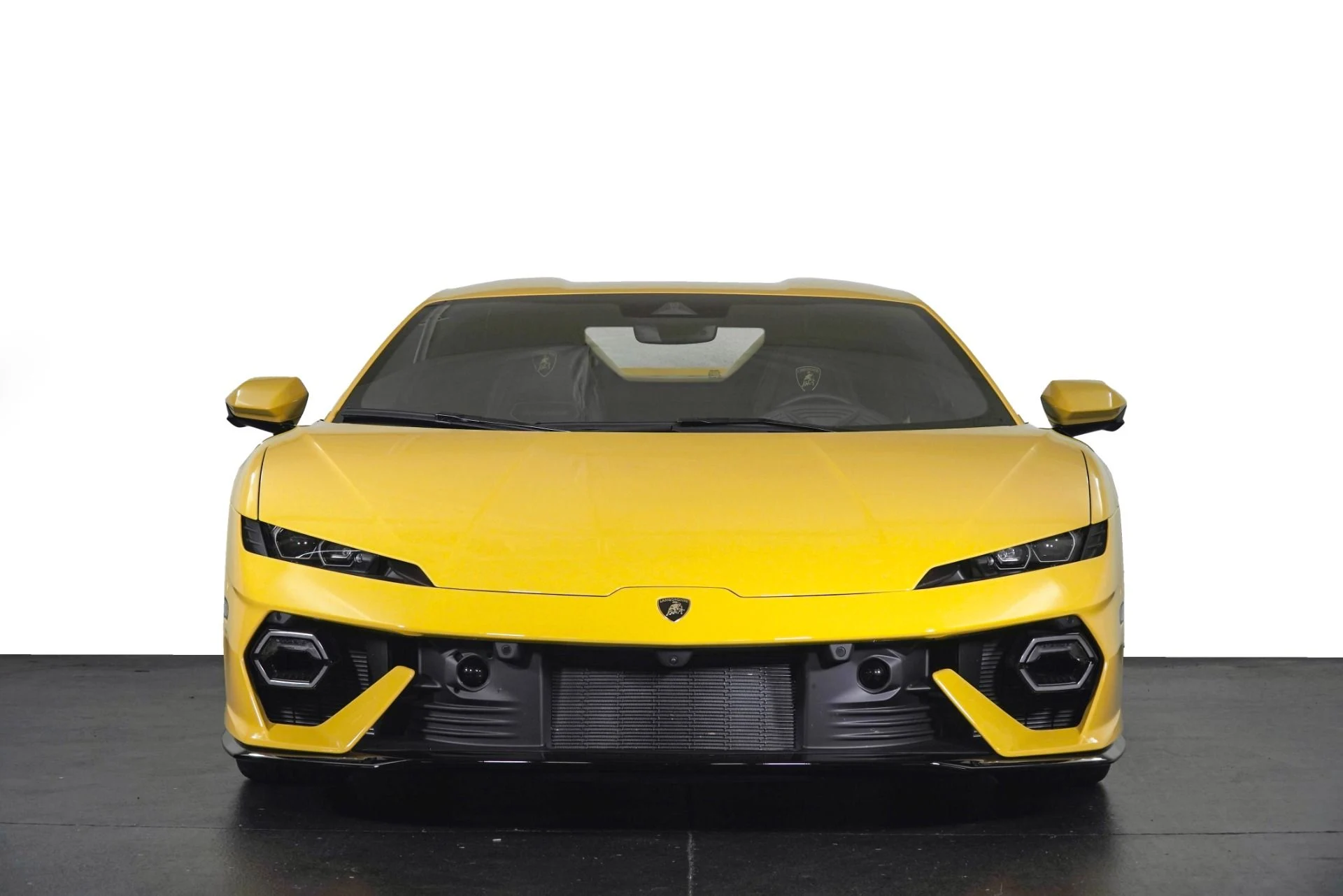 mph006_3303943796_Used_2026_Lamborghini_Temerario_1785784012_483dbbb746