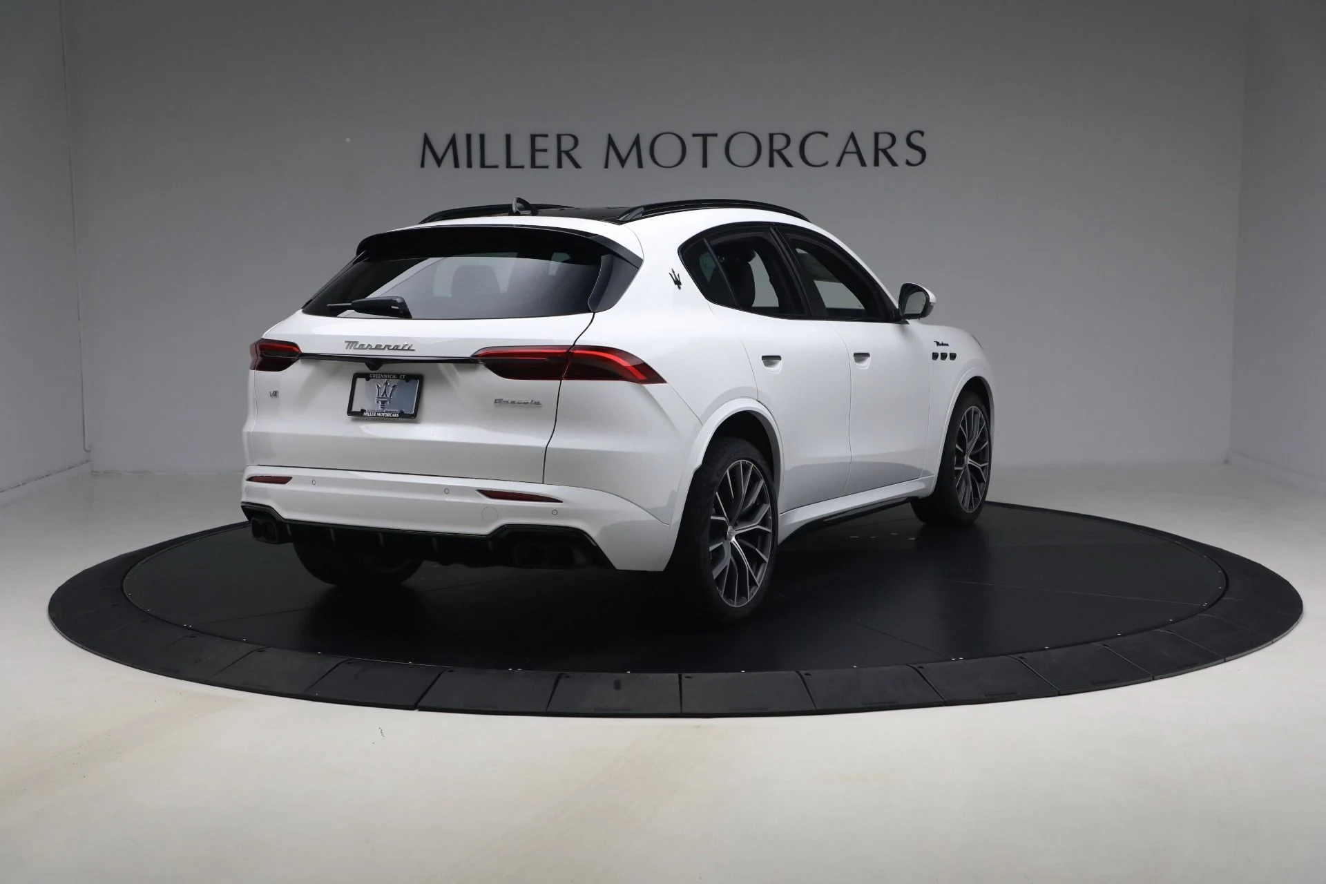 mph006_3306055312_New_2026_Maserati_Grecale_Modena_1768494462_df25c80e6c