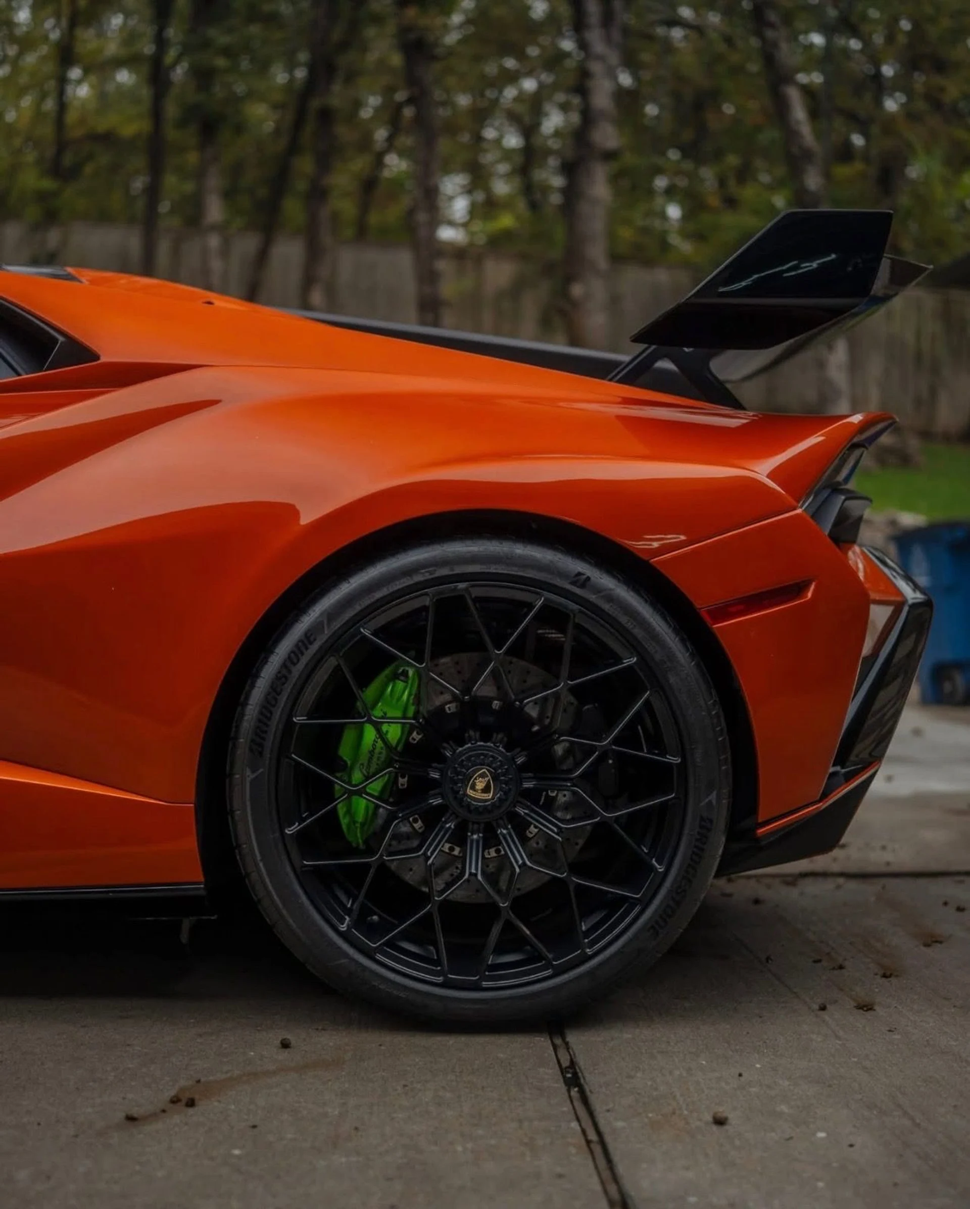 mph006_330750182_Used_2023_Lamborghini_Huracan_STO_1762290726_ff9f003f6c