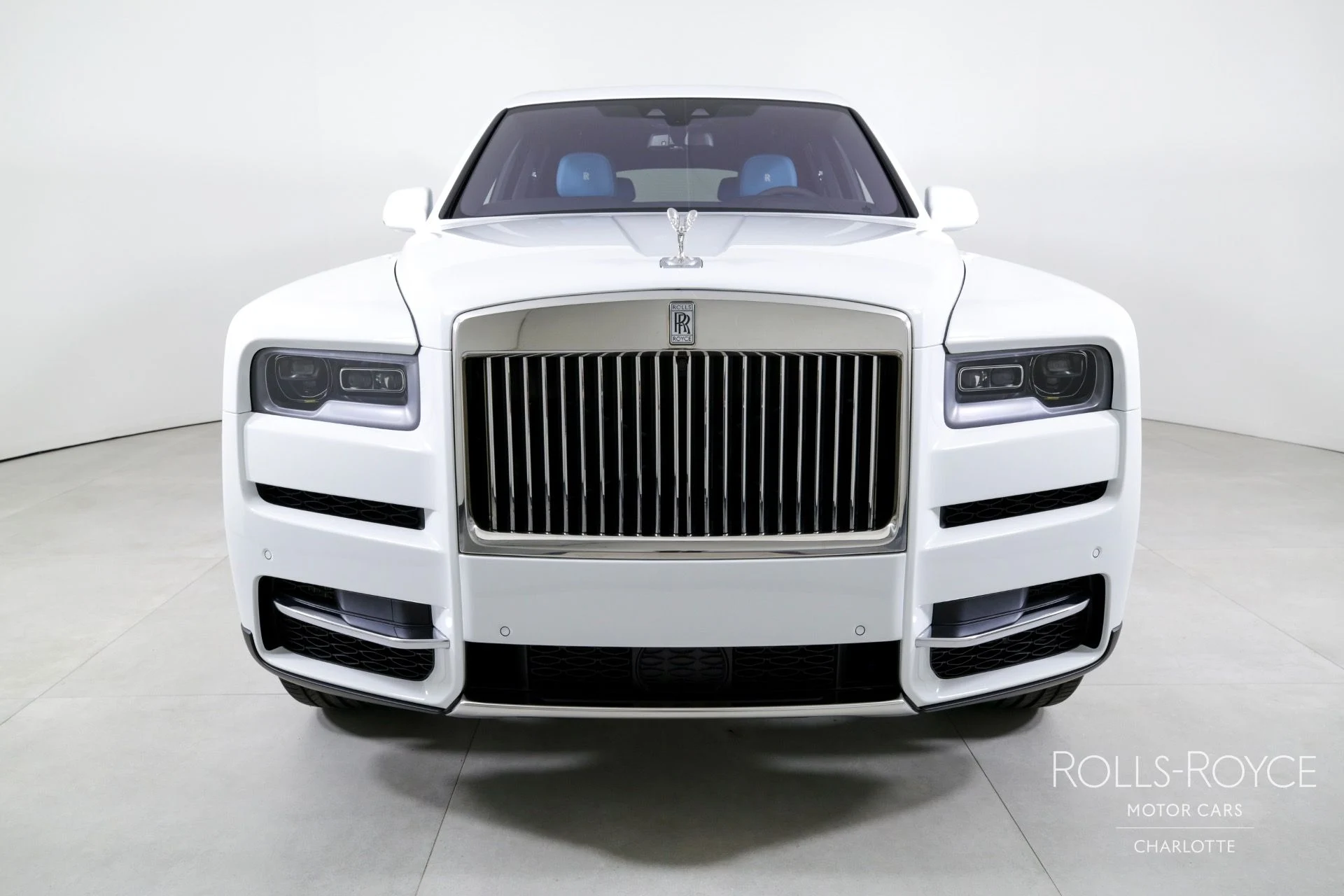 mph006_3308553799_Used_2024_Rolls_Royce_Cullinan_1715875988_171c09ac9b