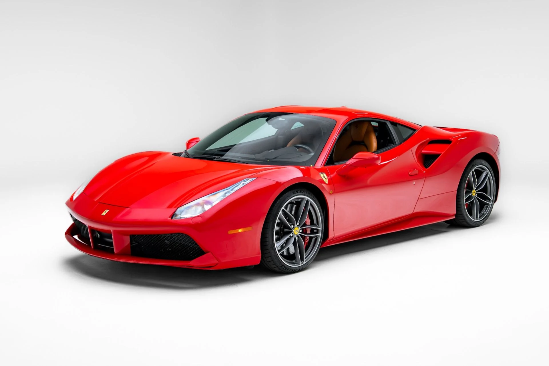mph006_3309814060_Used_2018_Ferrari_488_GTB_1776815773_9d079ac09c