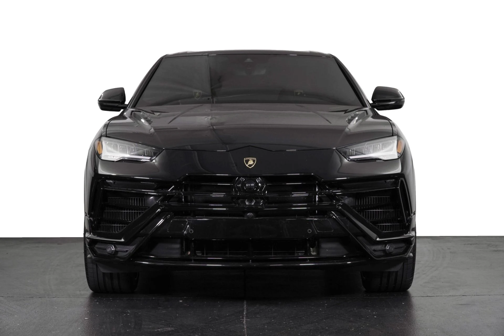 mph006_3317457353_Used_2024_Lamborghini_Urus_S_1785981549_15da519ca7