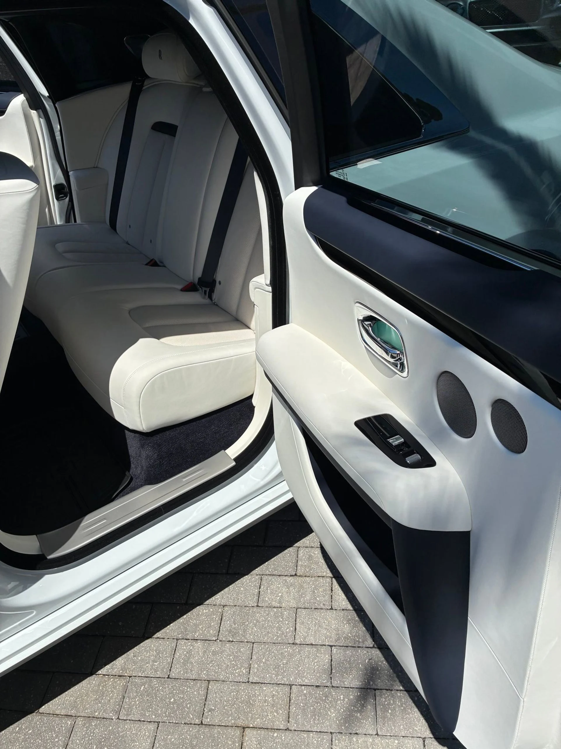 mph006_3327326967_ed7d40dd1b384876885d5b7be47aecfb_3d311bab58