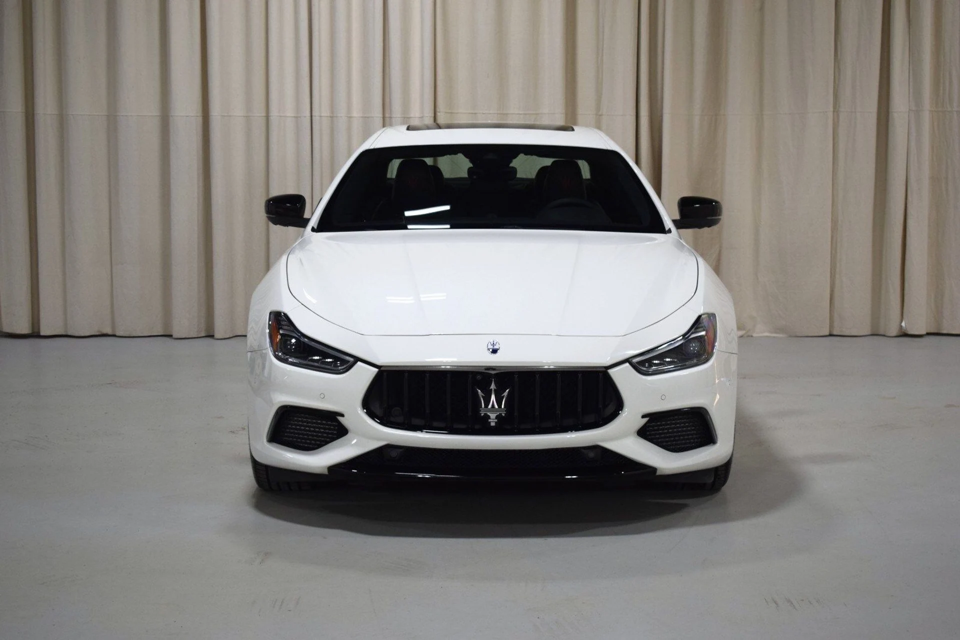 mph006_3332690303_e4a2ab4c79eda6c7aa49934085386ecax_333749bc53