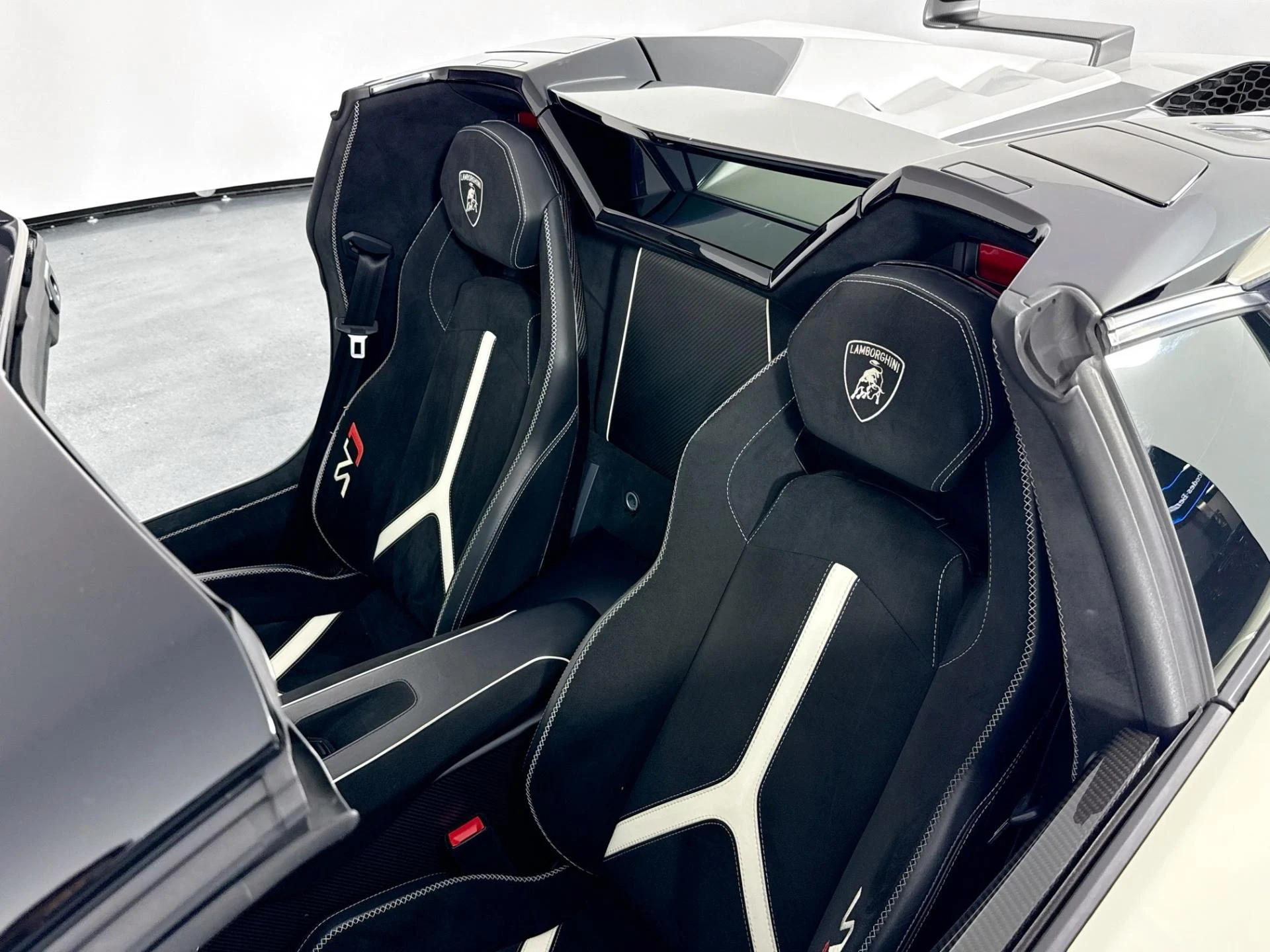 mph006_3334489069_Used_2020_Lamborghini_Aventador_LP_770_4_SVJ_Roadster_1785777176_e8c5d20e4a