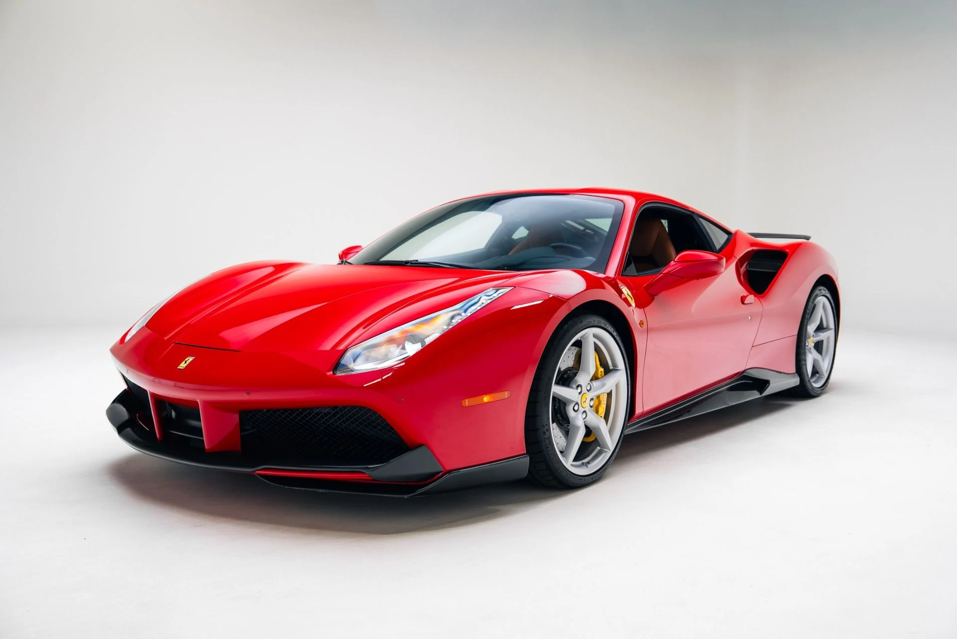 mph006_3338823501_Used_2018_Ferrari_488_GTB_1767046260_b7691c014b