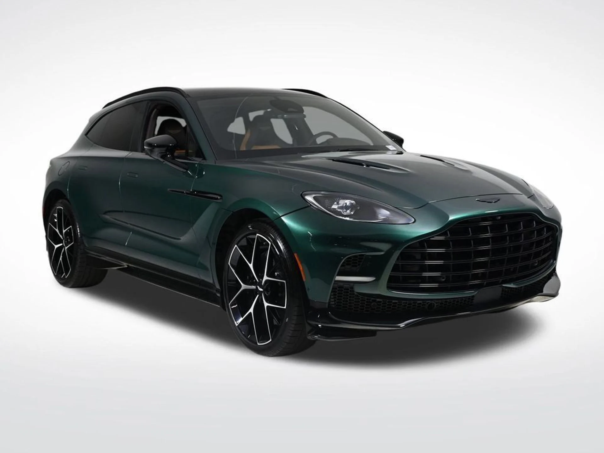 mph006_334020962_new_2026_aston_martin_dbx_707awd_11350_23027858_7_1024_4f5b14274a