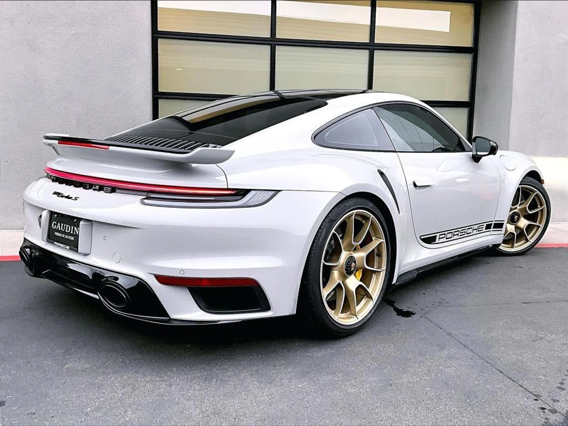 mph006_3340266255_my0_B_Cz02_Q_Ix7_W4gg_HL_38_Mt_O3ks_d1f9a97203