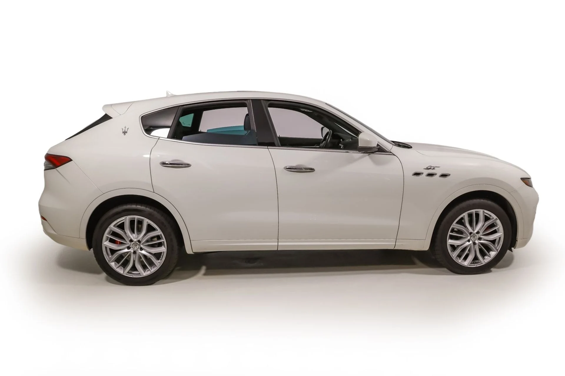 mph006_3344863050_c767d5c8556c47979e39f9c5be9bc7f8_6e221bfcef