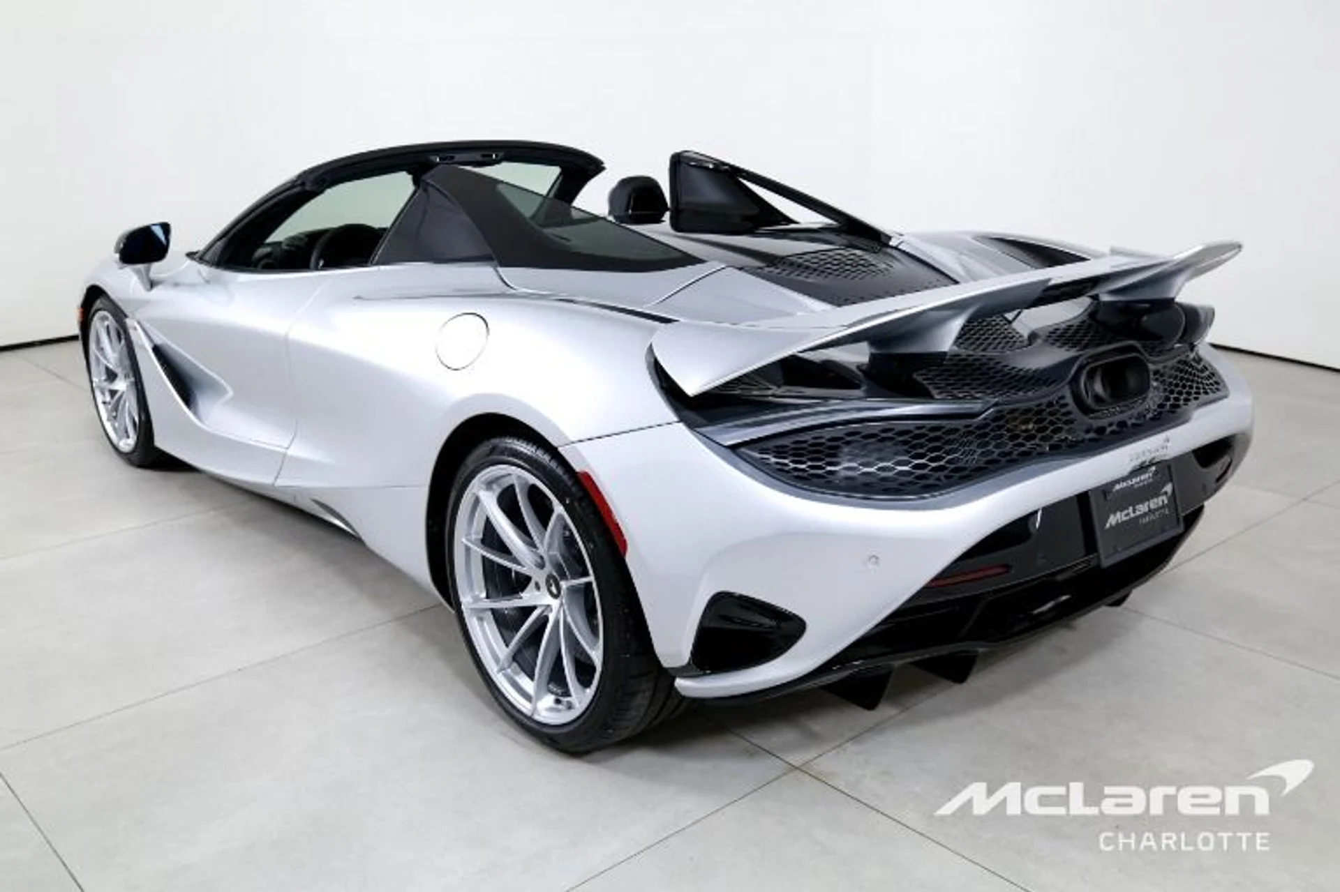 mph006_3347312530_New_2027_Mc_Laren_750_S_Spider_04b9355b98