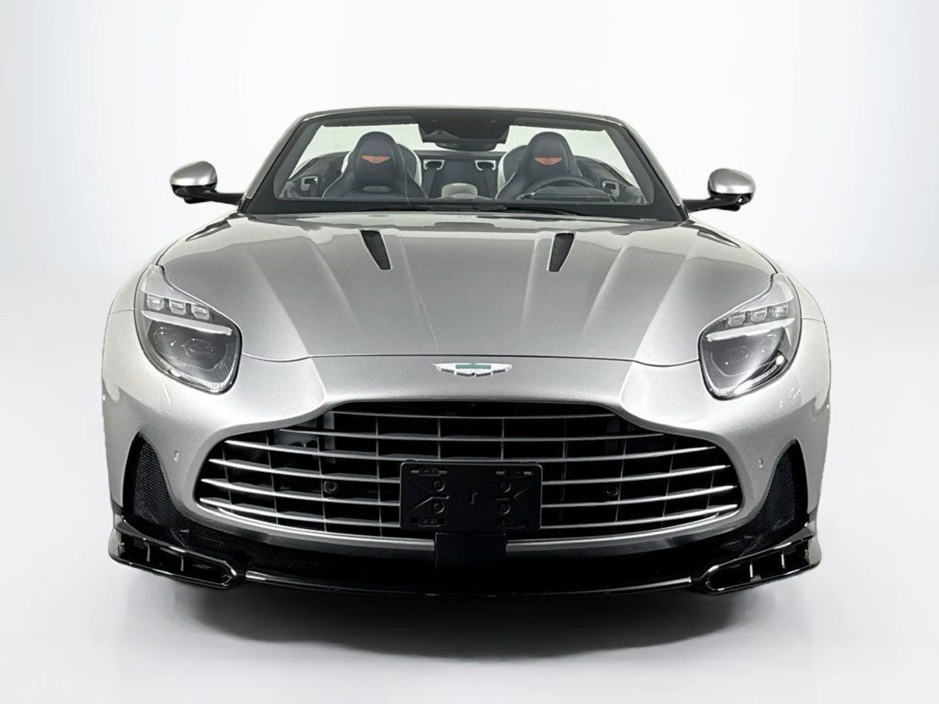 mph006_3355116129_new_2026_aston_martin_db12_volante_11350_23082922_8_1024_504ec633e2