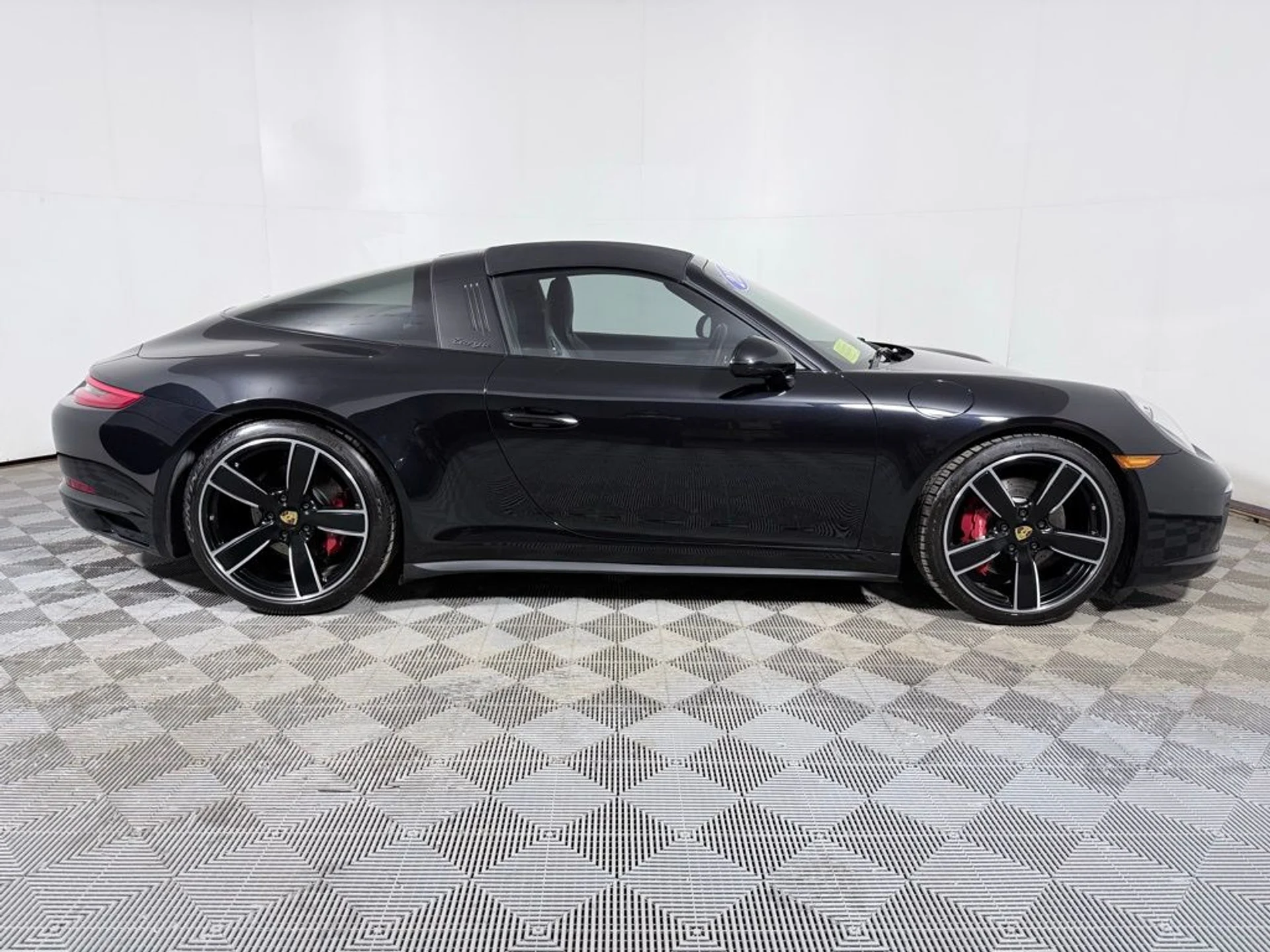 mph006_3357014877_f2a4d08f24123ca53c996911f537fc7bx_c67b23a786