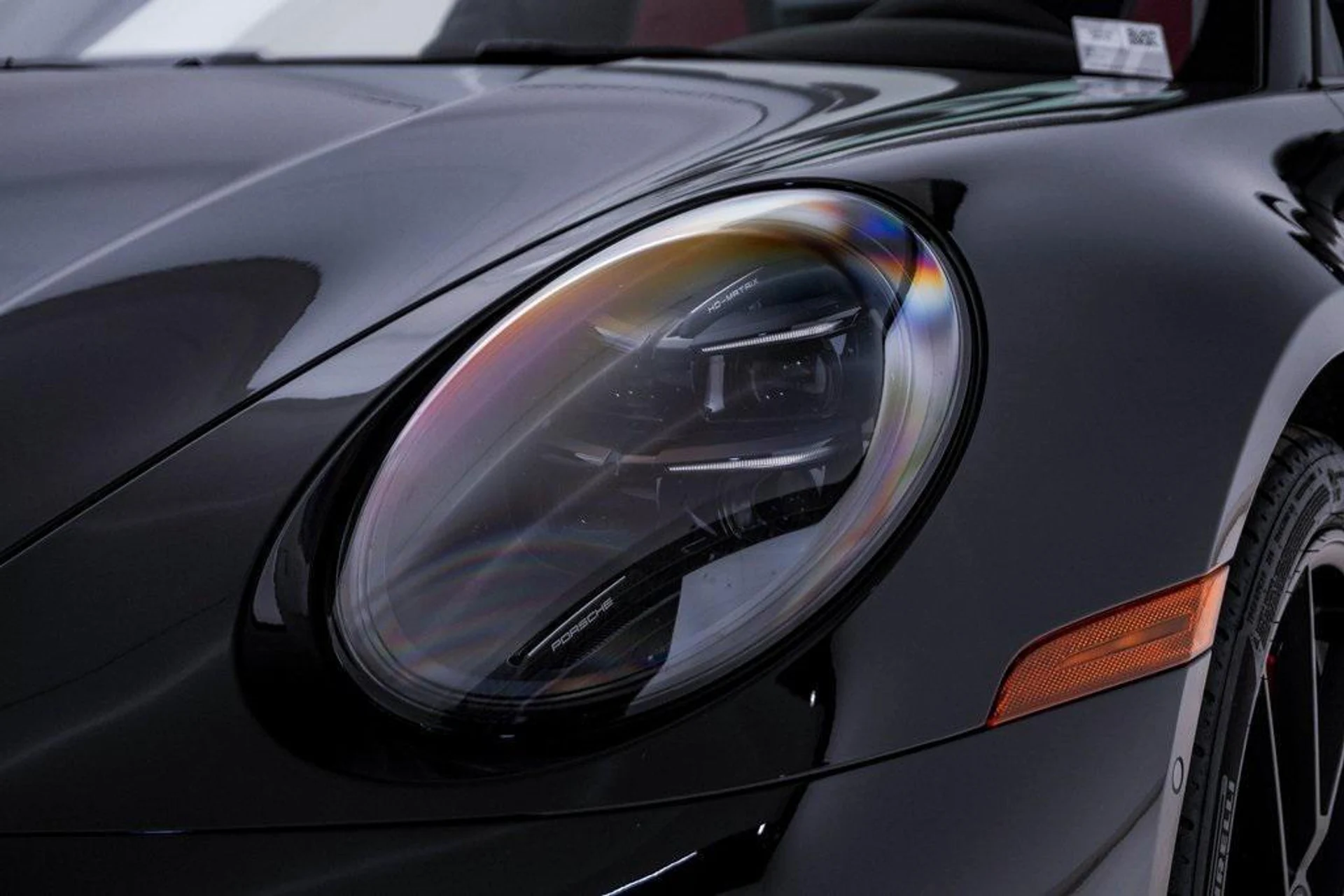 mph006_3365214582_Un1p7_F_Mo_E_Ag5v_UFQ_b22_W0_D4lx_Y_402a239b4a